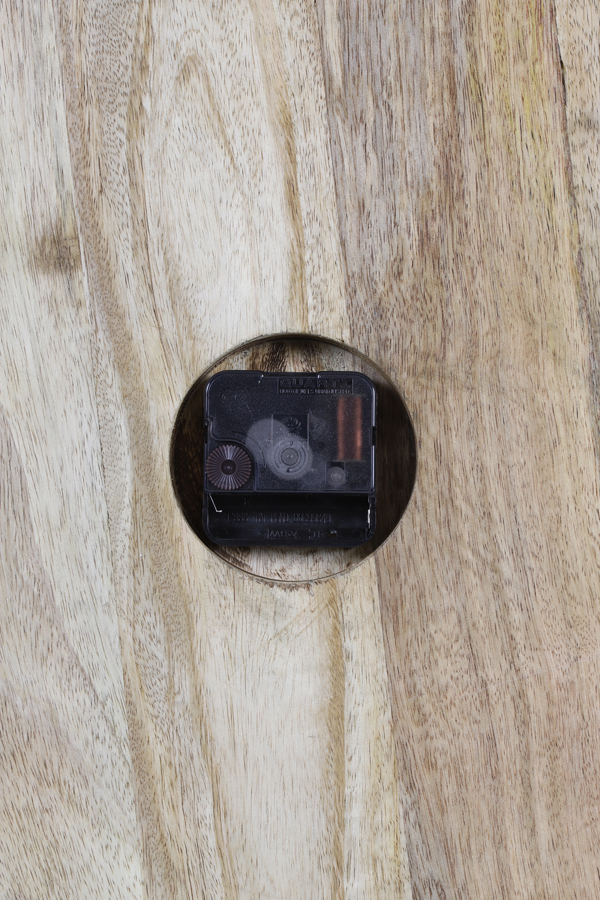 Light & Living Uhr in Holz antik bronze