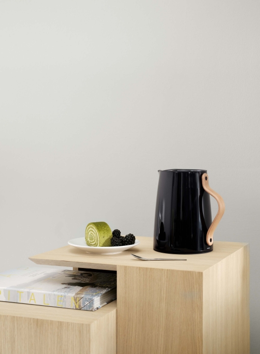 Stelton Tee-Isolierkanne Emma 1 Liter in Farbe black Stelton Tee-Isolierkanne Emma 1 Liter in Farbe black