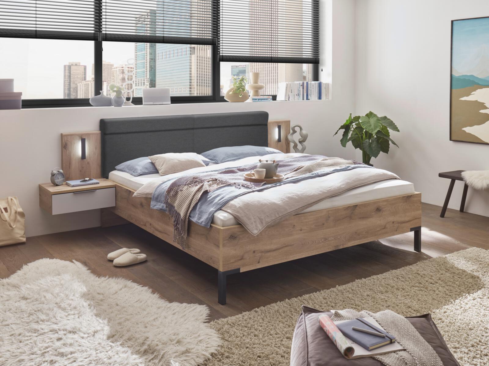 Schlafzimmer MARONE in Farbe Viking Oak / hellgrau