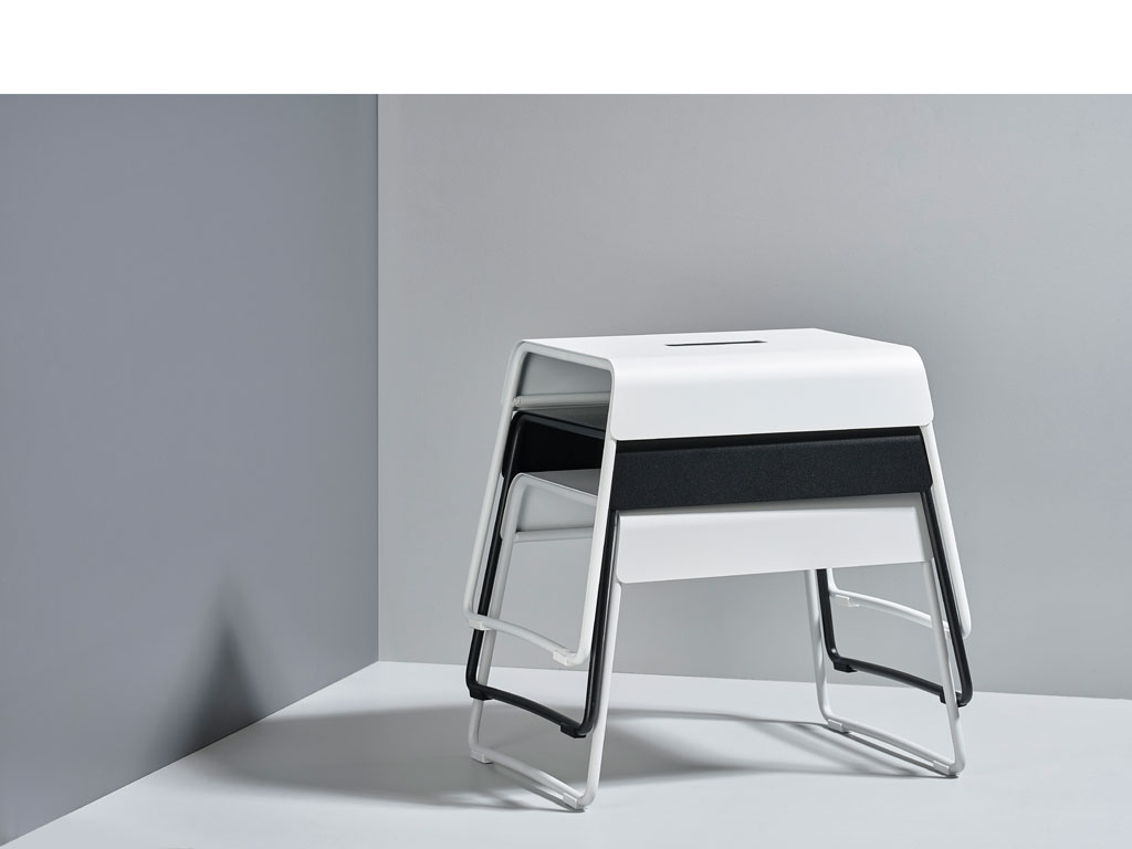 Zone Denmark Schemel in Farbe black Zone Denmark Schemel in Farbe black