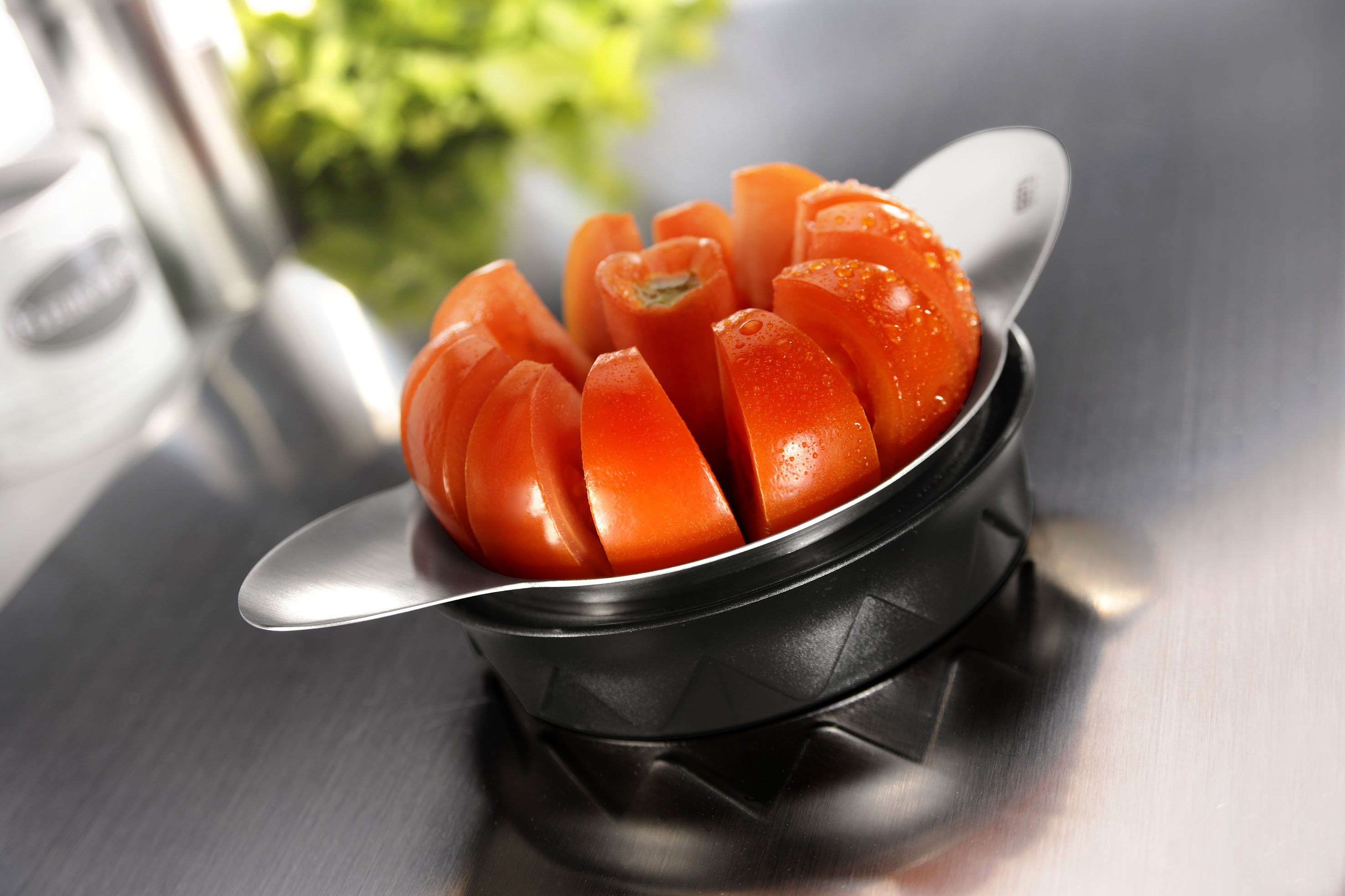 GEFU Tomaten-/Apfelteiler Pomo silber