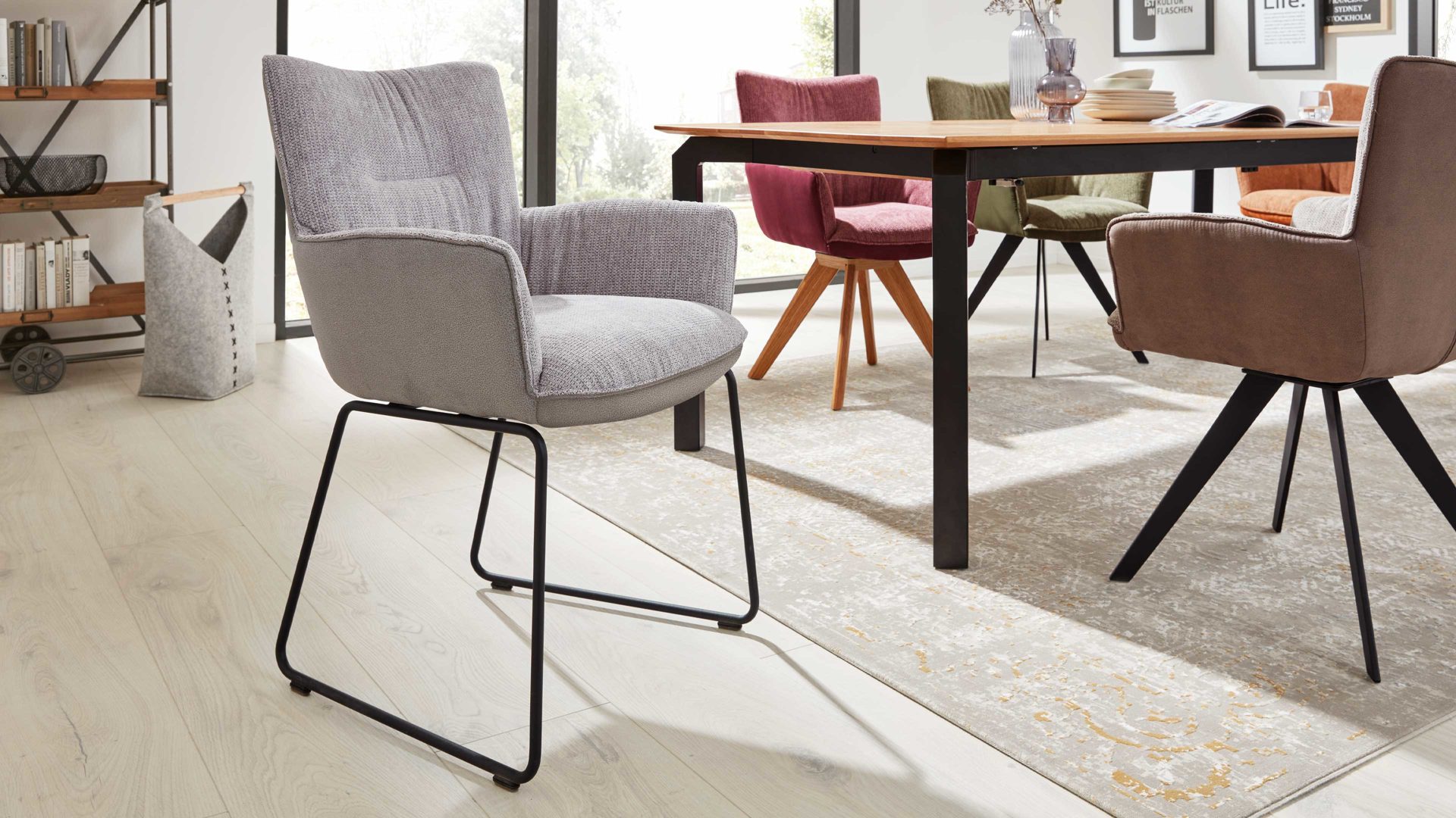 Interliving Armlehnstuhl 4er-Set IL 5111 in St. Arizona/Fantasy platingrau, Stuhl, Gästestuhl, Stoffstuhl, Metallbeine, Wohnzimmerstuhl