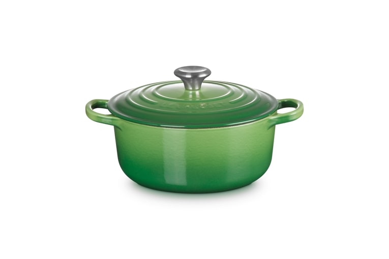 Le Creuset Bräter Sig 20cm in Farbe Bamboo Green Le Creuset Bräter Sig 20cm Bamboo Green Rund