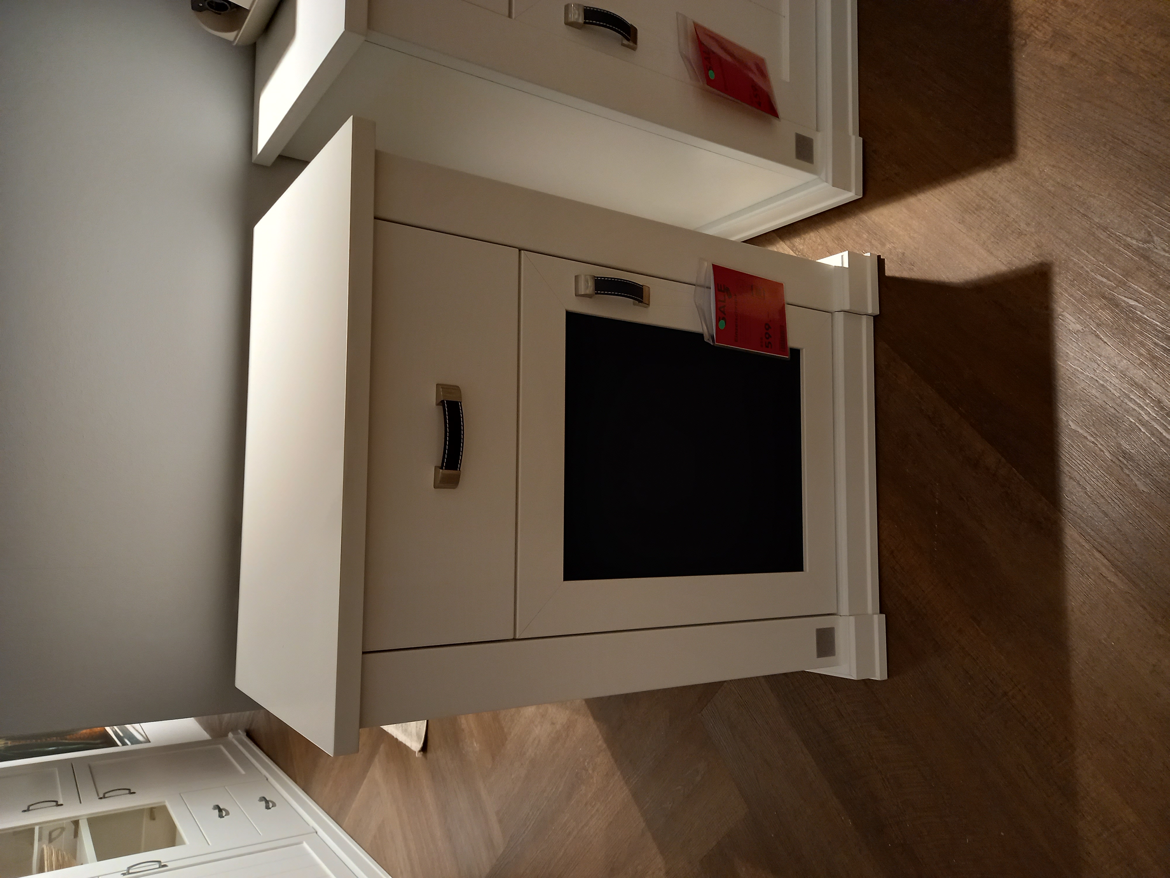 Wehrsdorfer Einzelschrank ca. B63 H81 T41cm in weiß, Griff Leder schwarz, Innenarchitektur, Holz, Fußboden, Bodenbeläge, Hartholz