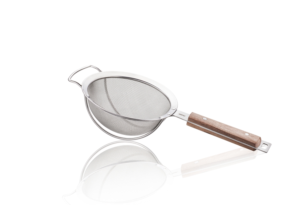 GEFU Sieb mit Holzgriff PASSO ca. B34,5 H9 T16 cm in silber / braun