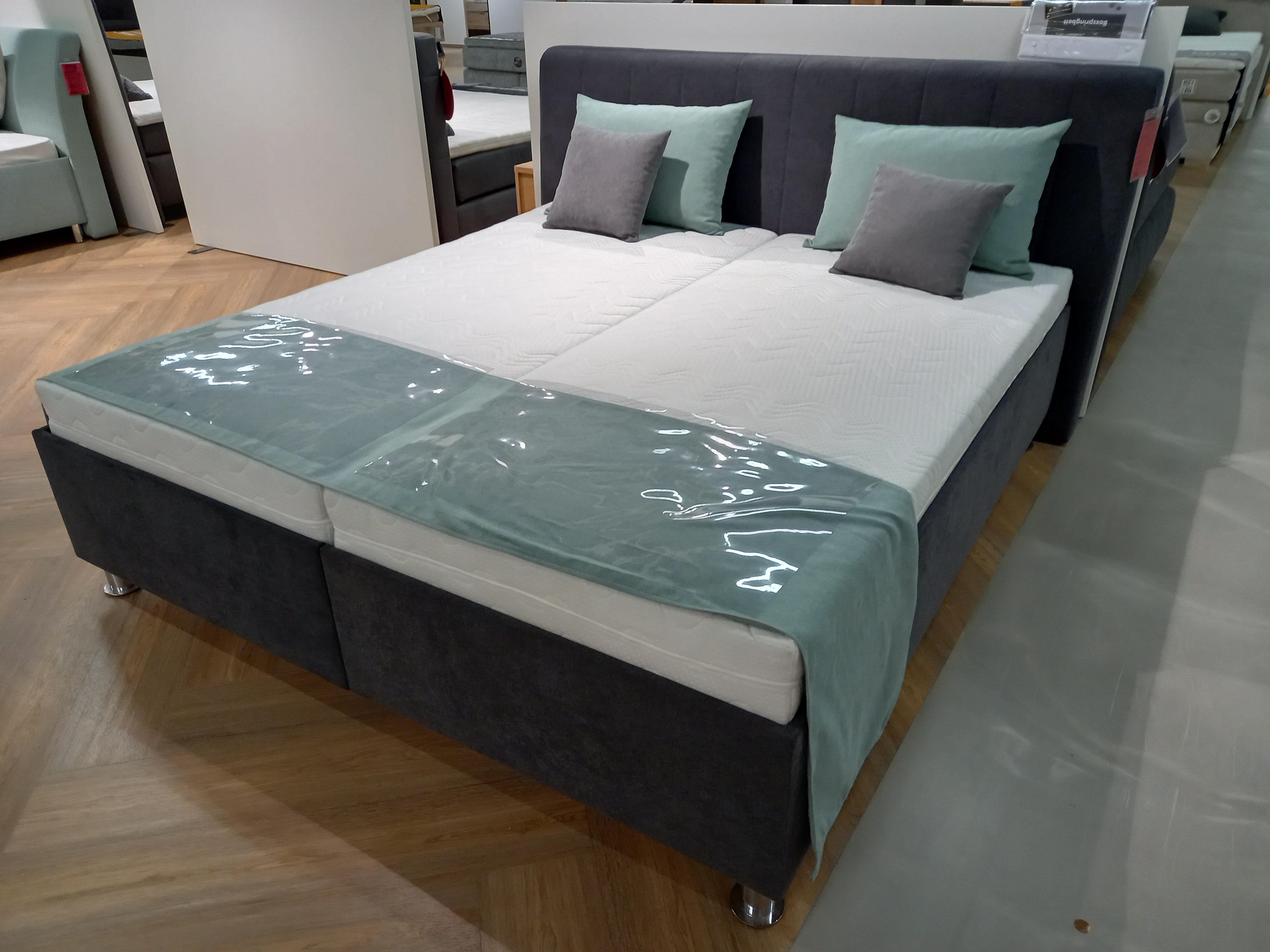 Breckle Polsterbett Polsterbett 1 ca. 180 x 200 cm in Stoff anthrazit, Boxspringbett, Doppelbett, gepolstertes Kopfteil, grauer Stoffbezug, geteilte Matratzen