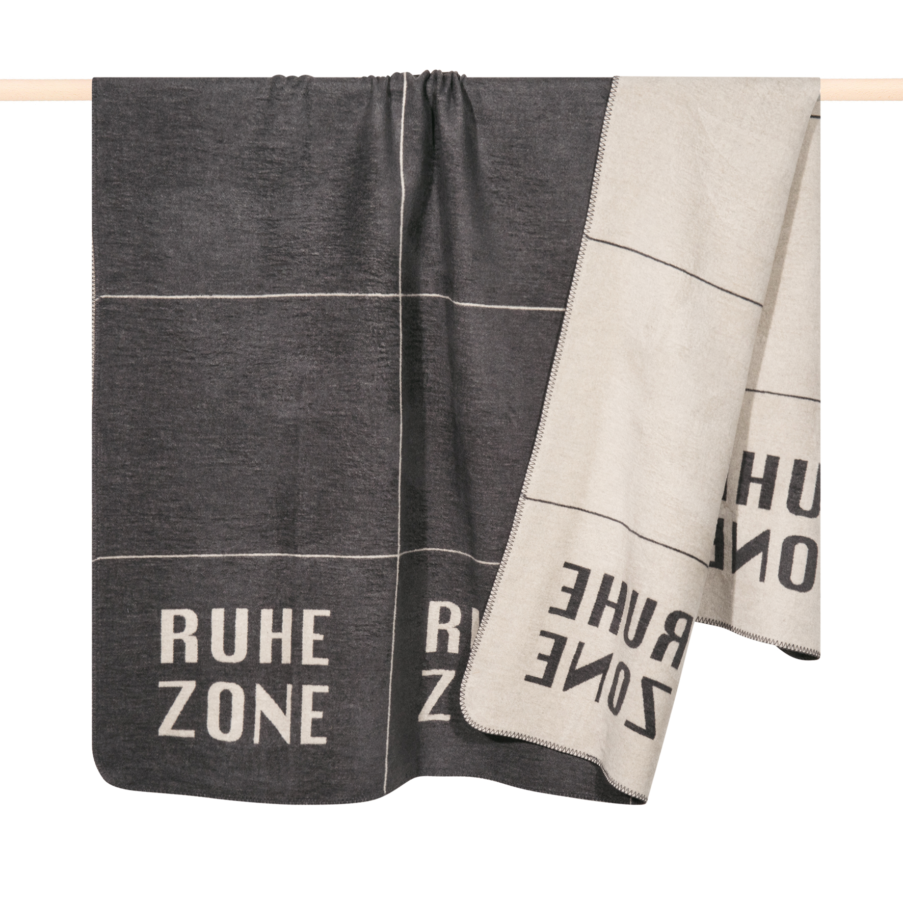 Pad Home Design Decke 150 x 200 cm LETTERS ca. 150x200 cm in sand-grey Pad Home Design Decke 150 x 200 cm LETTERS ca. 150x200 cm in sand-grey