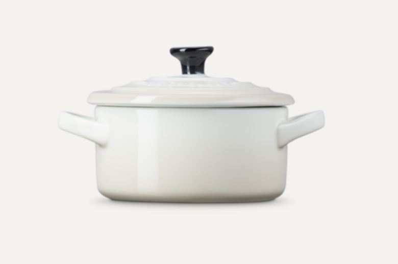 Le Creuset Mini-Cocotte 10cm in Farbe Meringue