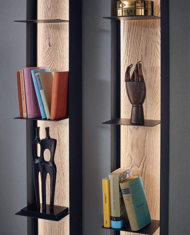 Hartmann Metallregal ANEA ca. B19 H154 T24 cm in Kerneiche natur sandgestrahlt, Regal, Wandregal, Holz akzente, Bücherregal, Dekoration
