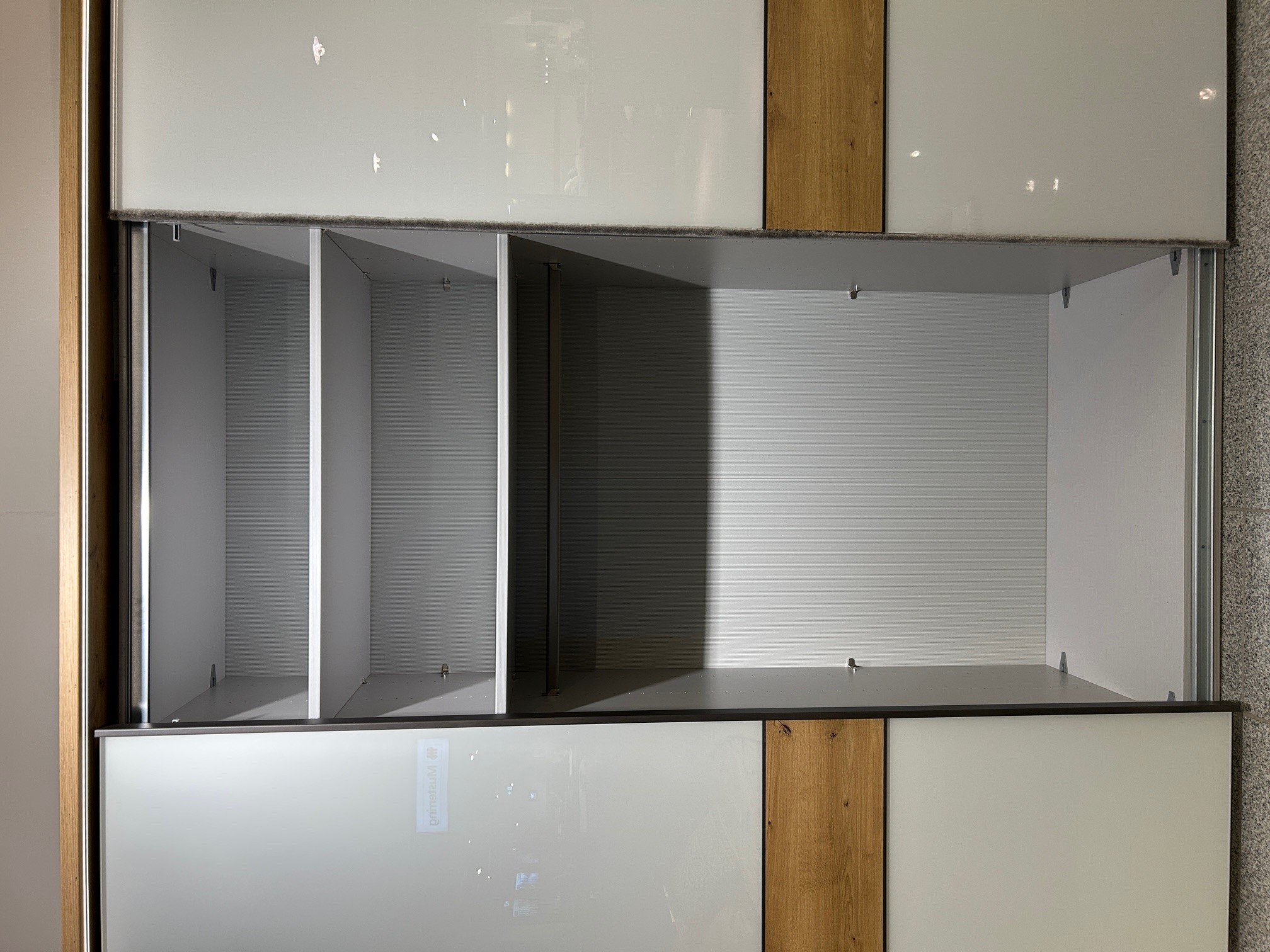 Musterring Schlafzimmer SALA B300 H217 T67 cm in **Bianco Eiche Nachbildung 333