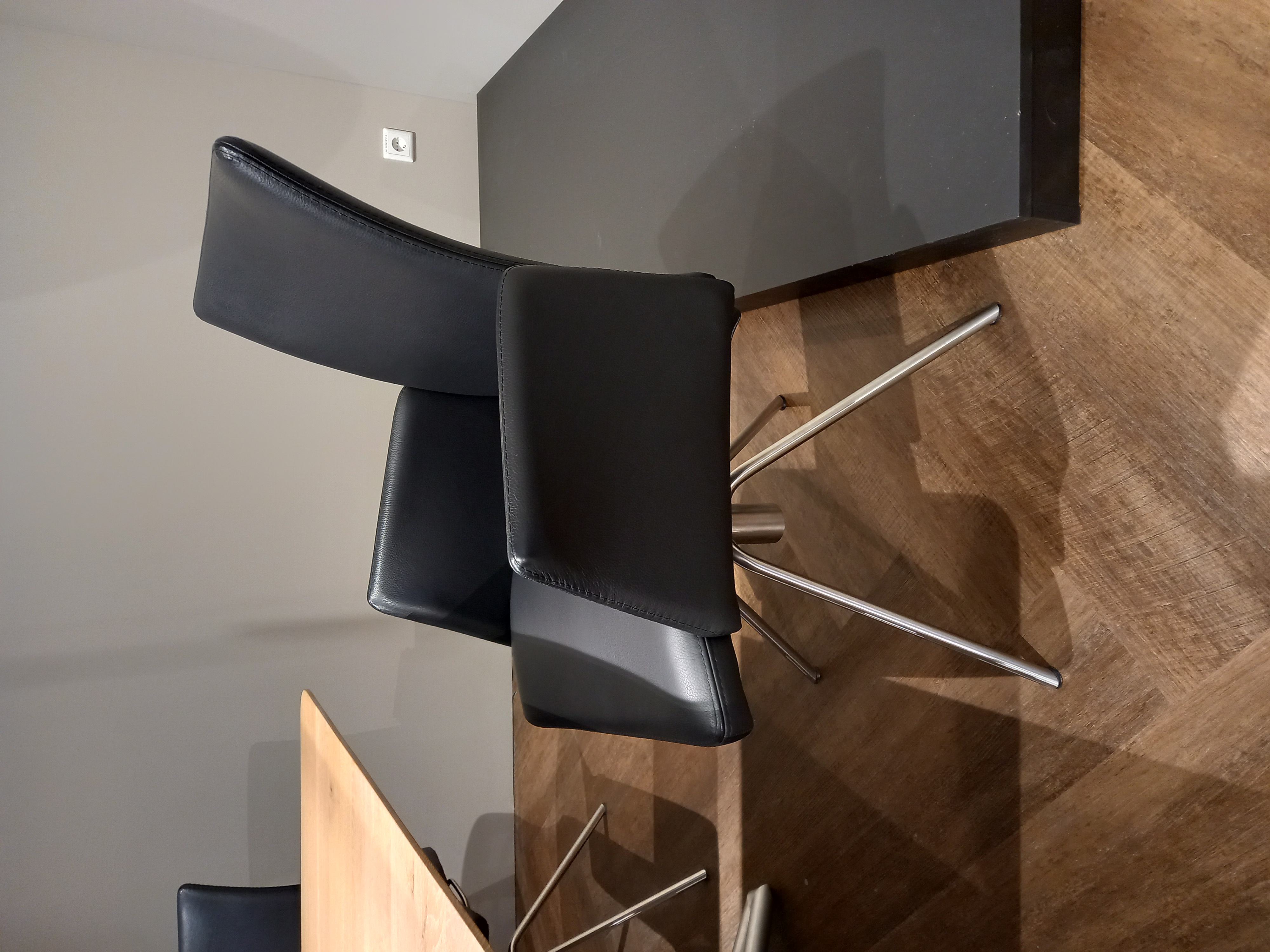 Musterring Stühle 6er-Set in Leder 1 Toledo nero, Moebel, Innenarchitektur, Stuhl, Holz, Tabelle