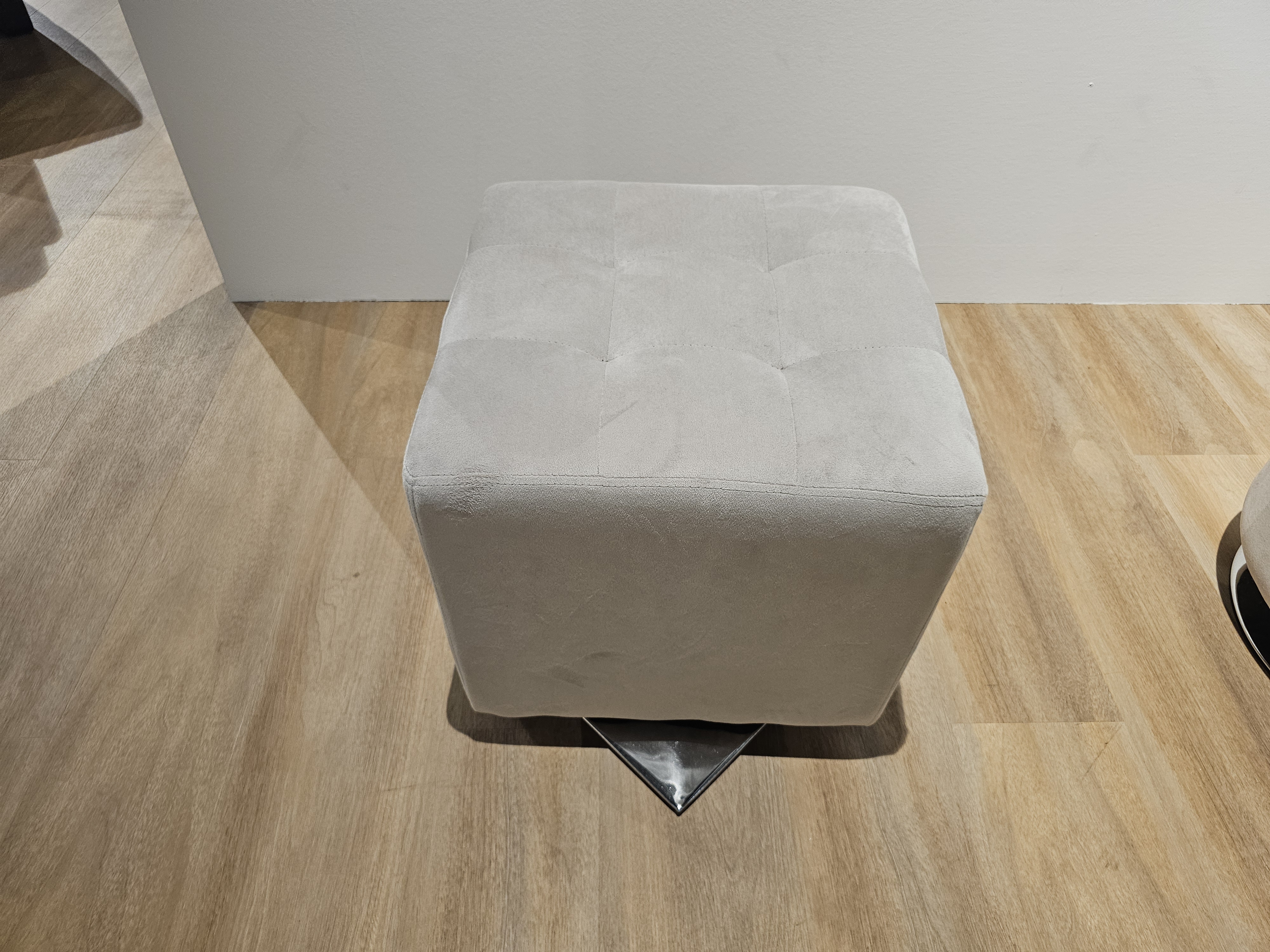 Hocker BETO 2 in Farbe Chrom, Kaschmir, sofa, ottoman, pouf, grey, fabric
