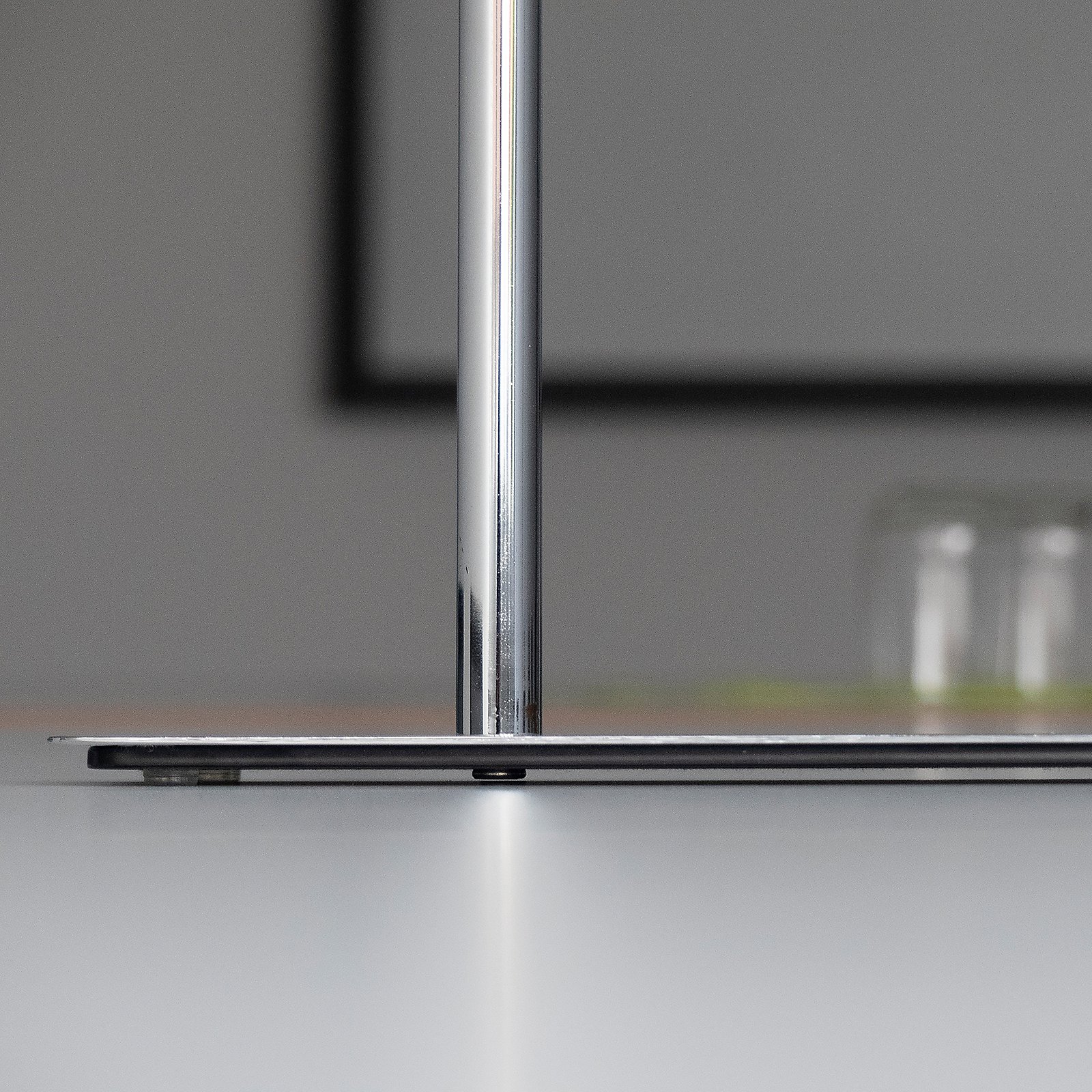 Kela Handtuchhalter STYLE in silber glänzend, kitchen stool, mirror chrome, stainless steel, vertikale stange, bodenplatte