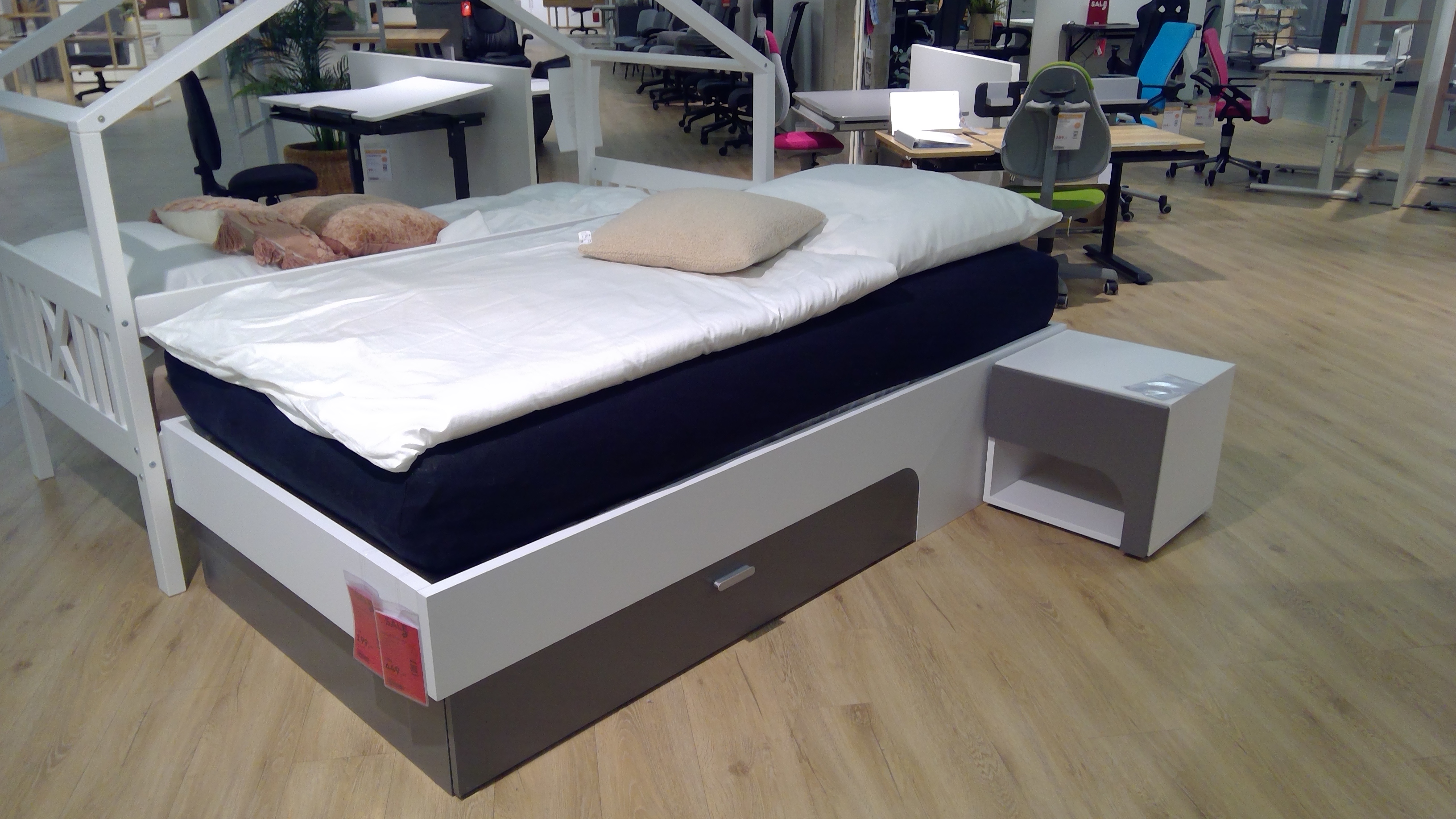 Liege mit Schubkasten in Farbe Korpus alpinweiß, Front fels-, Moebel, Innenarchitektur, Bett, Schlafzimmer, Stuhl