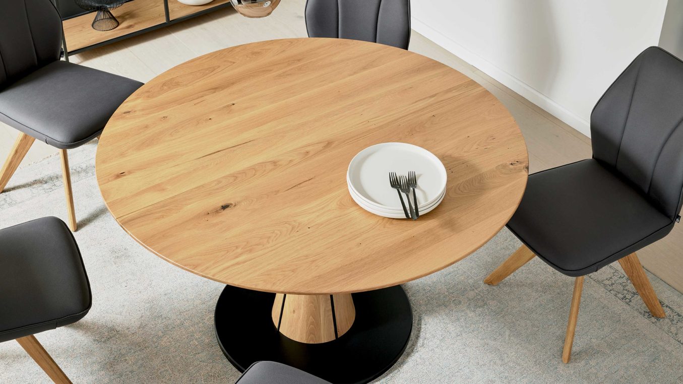 Interliving Esstisch IL 5102 Ø ca. 130cm in Wildeiche massiv geölt/Schwarz, Moebel, Tabelle, Tischplatte, Stuhl