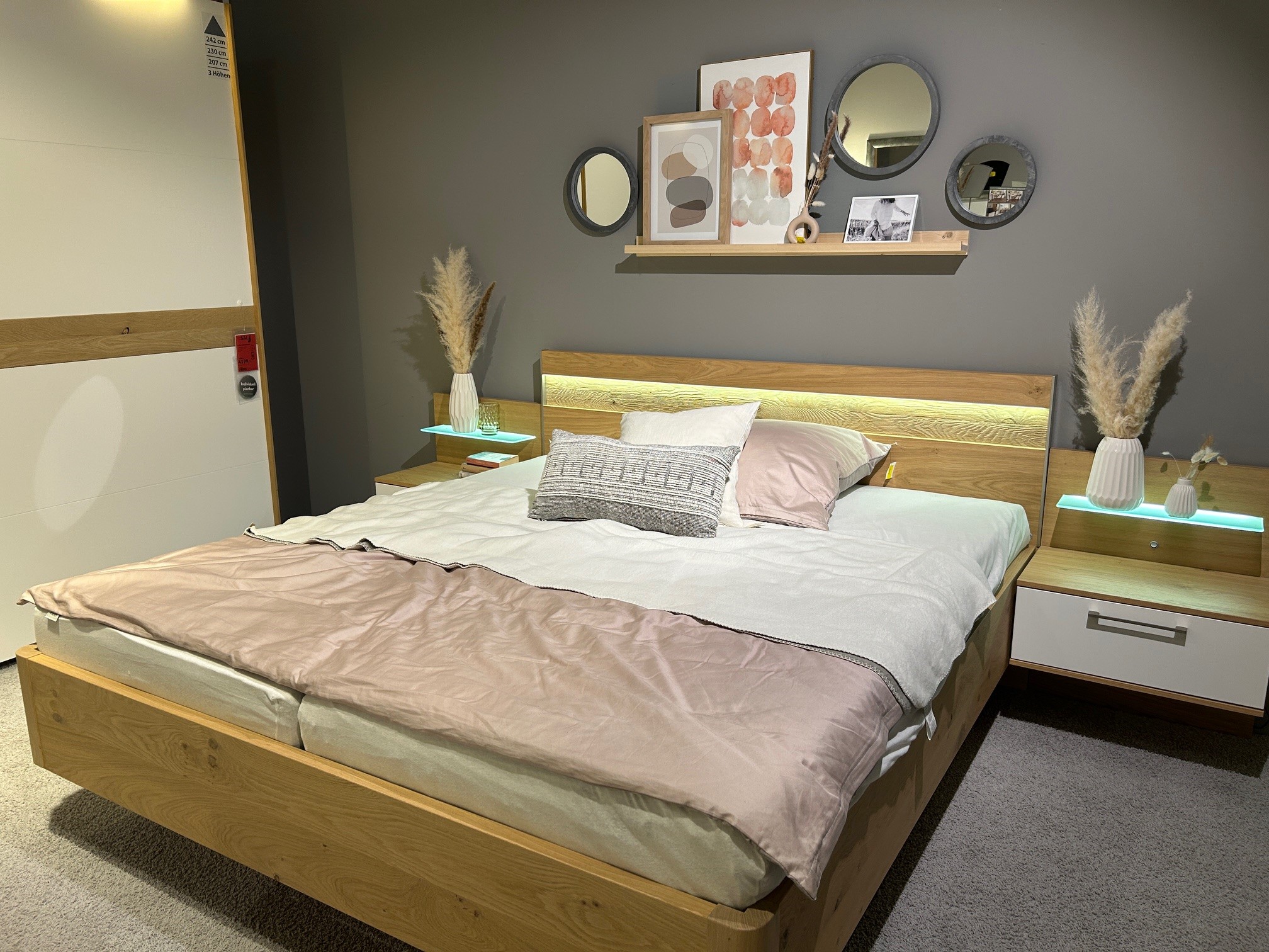 Disselkamp Luxus-Schlafzimmer MODUL MASTER in **1654 Balkeneiche/Lack weiss