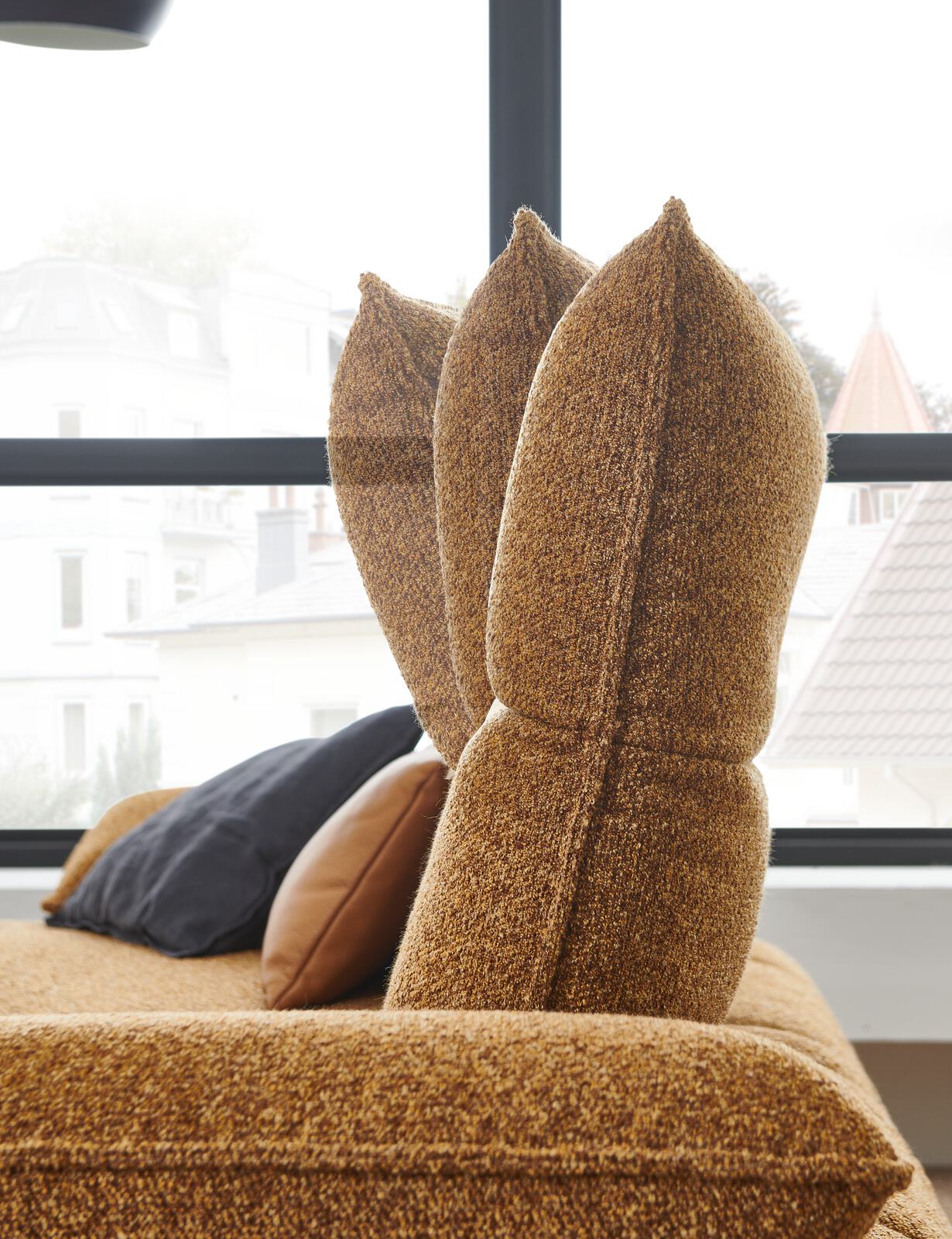 Koinor Eckkombination CAIO ca. 160x230 cm in Stoff Intense hellbraun Koinor Eckkombination CAIO ca. 160x230 cm in Stoff Intense hellbraun, sofa, kissen, braun, gewebe, struktur