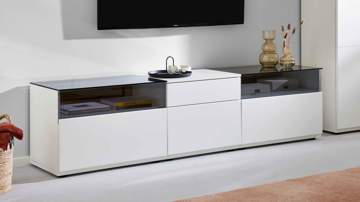 Interliving Wohnkombination IL2031, TV-Lowboard, Lowboard, Anrichte, Schwarzglas-Front, weißes Möbelstück