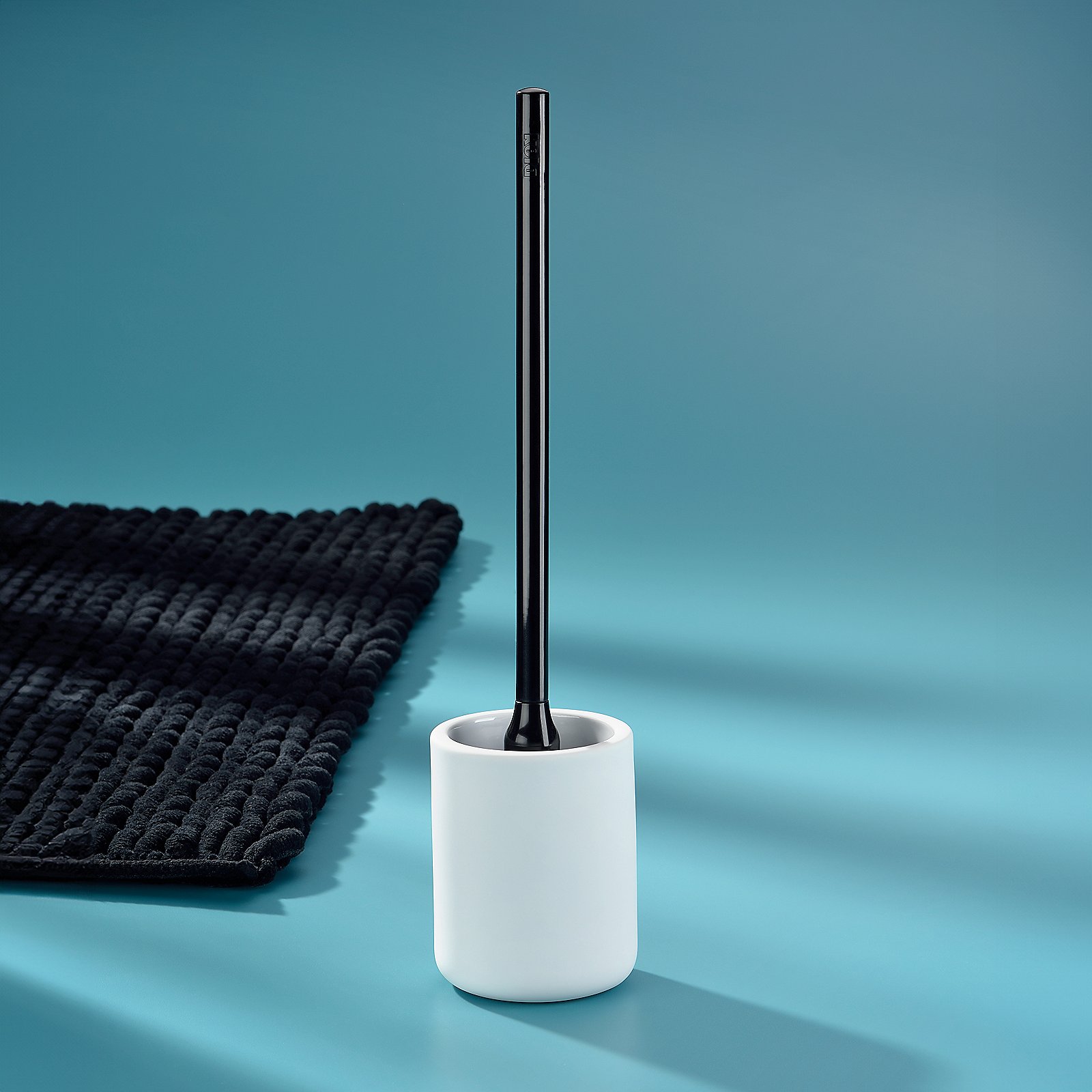 Kela WC-Garnitur SANA in Farbe Weiß, Toilettenbürste, Badezimmer, weihehalter, schwarzer Griff, Spülbürste, Toilettenbürste, Badezimmer, schwarzer Griff, weißer Halter, Toilett Bürsten-Set