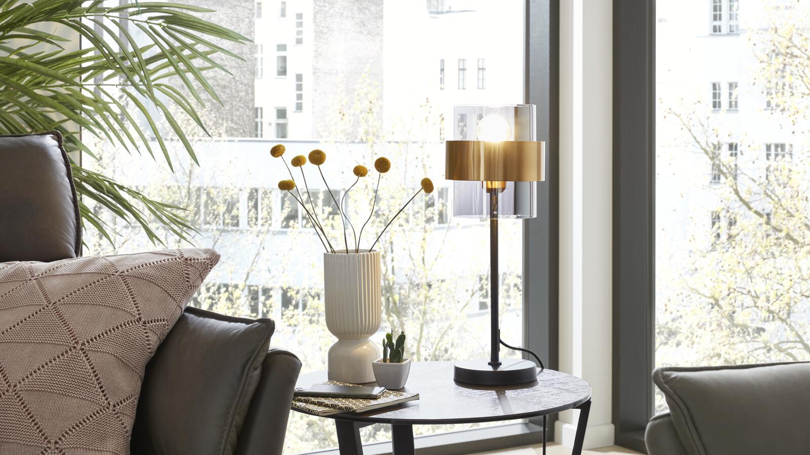 Interliving Tischleuchte IL-9333 in schwarz matt/messingfarben