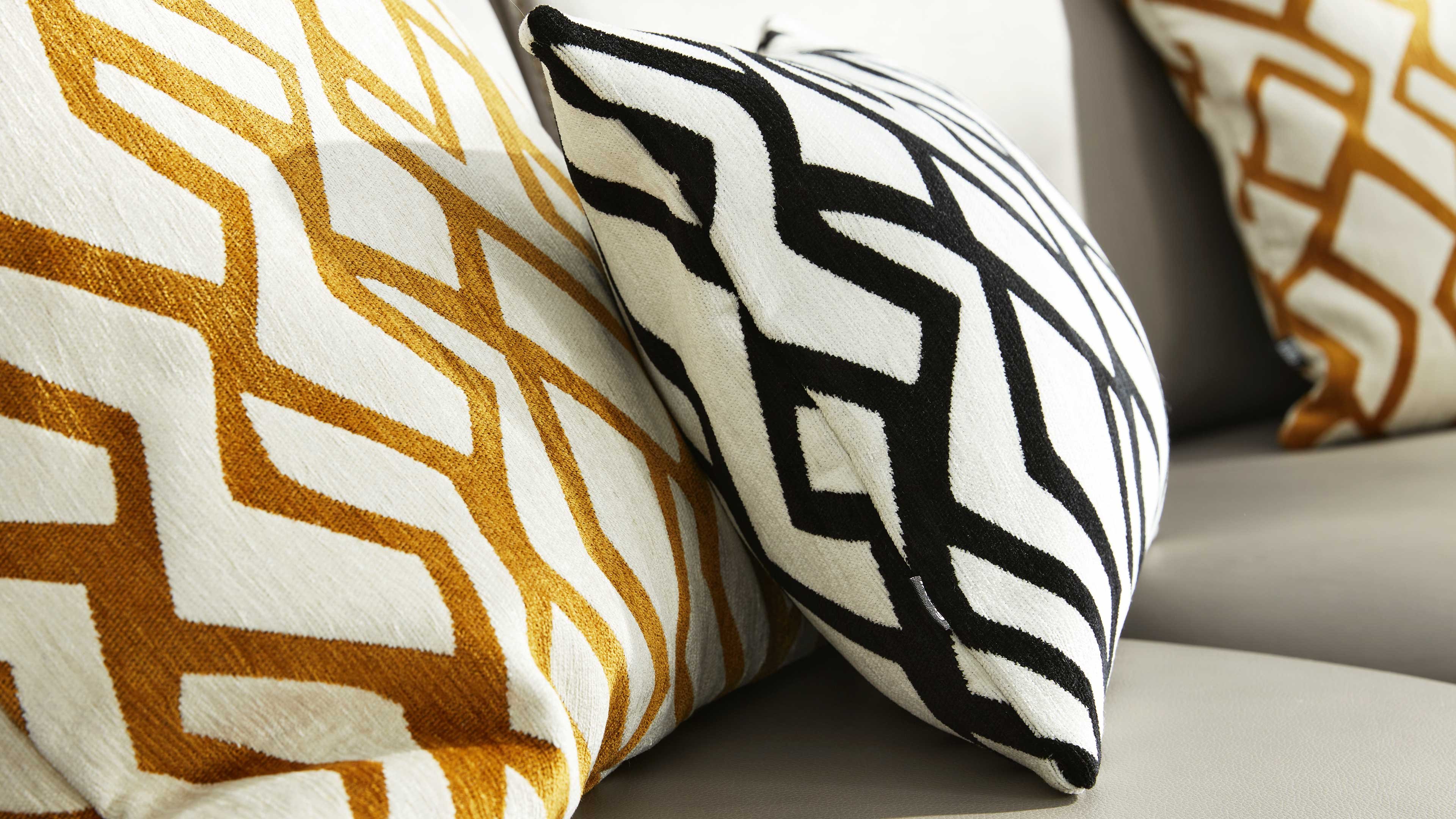 Interliving Kissenhülle IL-9106 ca. 50x50cm in Farbe black