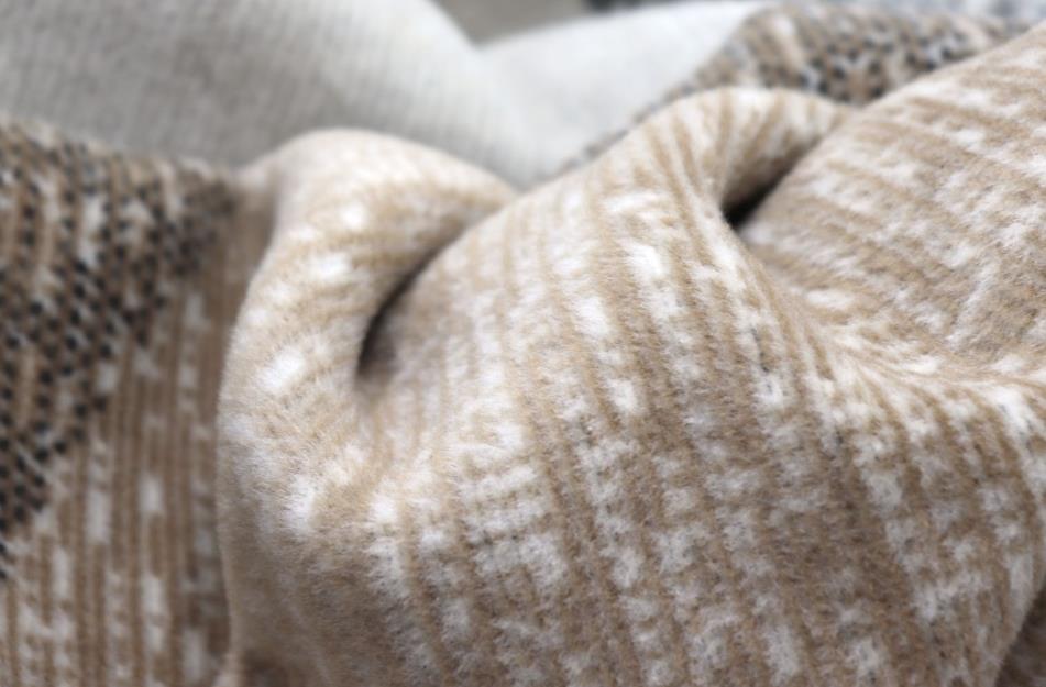 Wohndecke 150x200cm in Nordic Rock Wohndecke 150x200cm in Nordic Rock, Dekoration für Zuhause, Leinen, Decke, Wolle