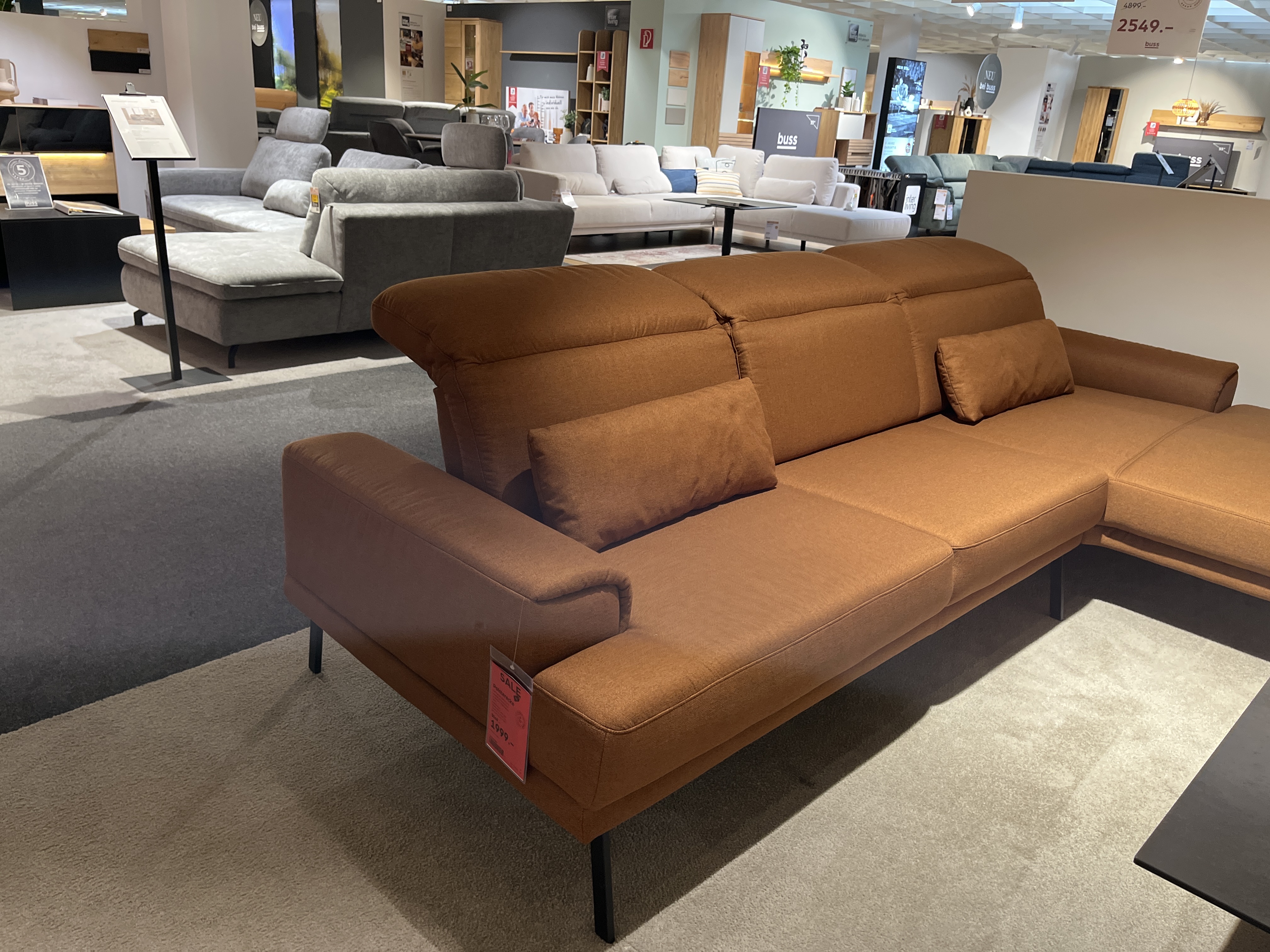 // Polsterecke // Stoff Melros brandy // Metallfuß 324 schwarz matt // incl. manueller Sitztiefenverstellung 54-81 cm // ca. 288x222 cm // Polsterecke // Stoff Melros brandy // Metallfuß 324 schwarz matt // incl. manueller Sitztiefenverstellung 54-81 cm // ca. 288x222 cm, Sofa, Sofa-Ecke, Braun, Polstermöbel, Wohnzimmer