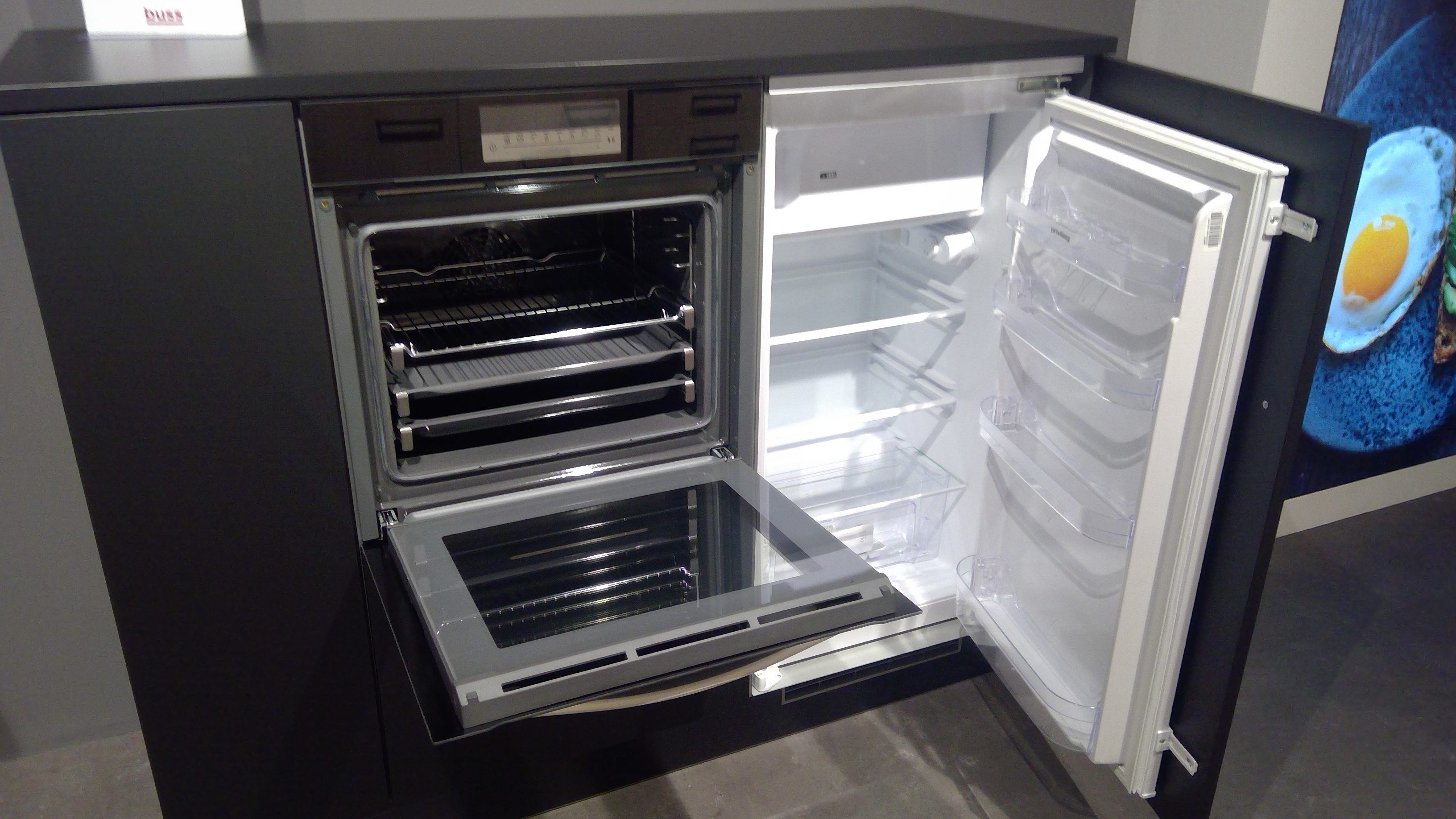 Interliving Einbauküche 3270 in Front 37S KST Cotton schwarz, Gerät, Elektrisches Gerät, Kühlschrank, Ei