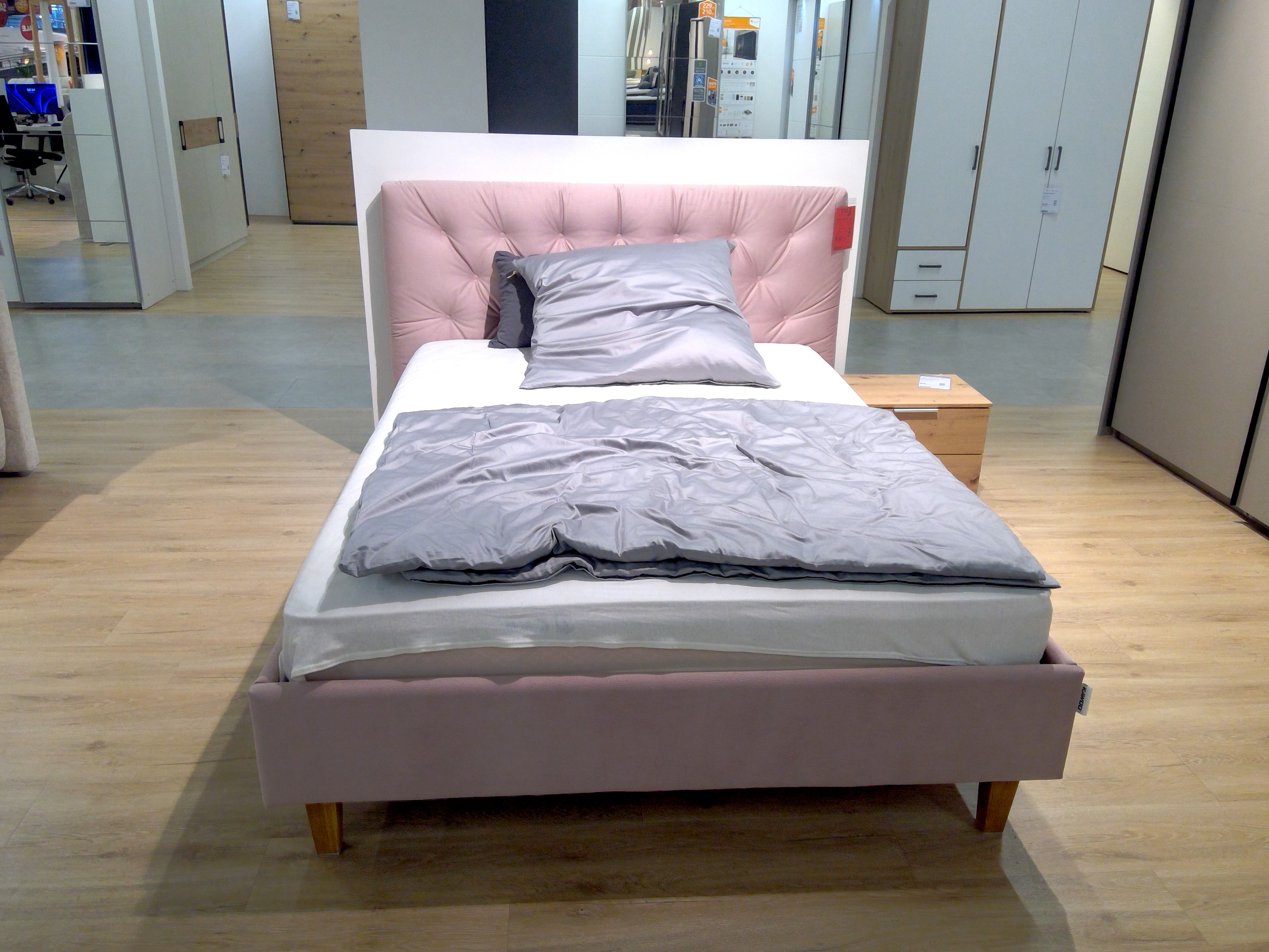 Knudsen Polsterbett in Stoff Taurus rose, Moebel, Drinnen, Innenarchitektur, Bett