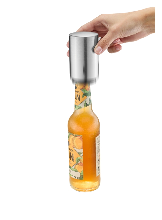 GEFU Flaschenöffner PRESSIO ca. B5,3 H8,7 T5,3 cm in edelstahl/schwarz GEFU Flaschenöffner PRESSIO ca. B5,3 H8,7 T5,3 cm in edelstahl/schwarz, Bier, Bier-Flasche, Flasche, Schnaps, Glas