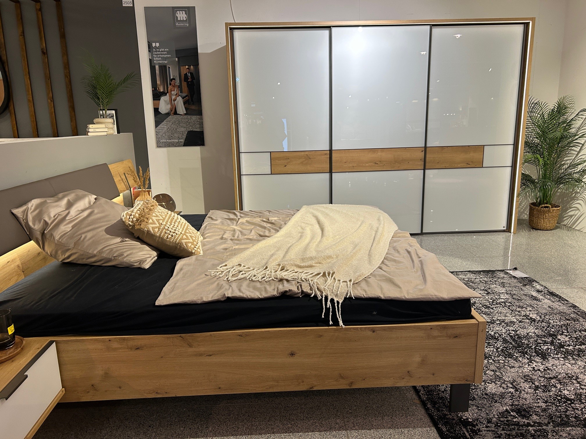 Musterring Schlafzimmer SALA B300 H217 T67 cm in **Bianco Eiche Nachbildung 333