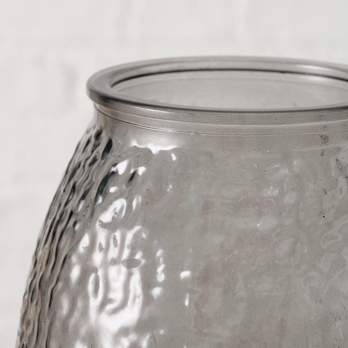 Boltze Vase Rifla, Glasgefäß, Transparentes Glas, Strukturierte Oberfläche, Breite Öffnung, Silberner Rand