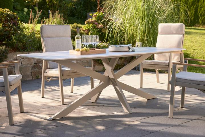 Interliving Tisch IL7014 in Platte sintered Stone beige/Aluminium taupe, Moebel, Tabelle, Esstisch, Tischplatte, Stuhl