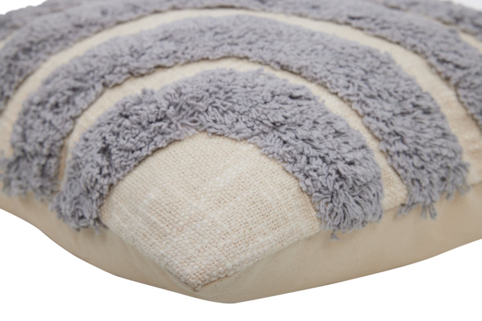 Roomio Kissenhülle NO. 9408 in Farbe schwarz, beige Roomio Kissenhülle NO. 9408 in Farbe schwarz, beige, Dekoration für Zuhause, Teppich, Kissen