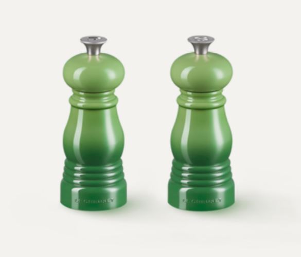 Le Creuset Salz- und Pfeffermühlen Set in Farbe Bamboo Green Le Creuset Mühlen-Set Bamboo Green Klein