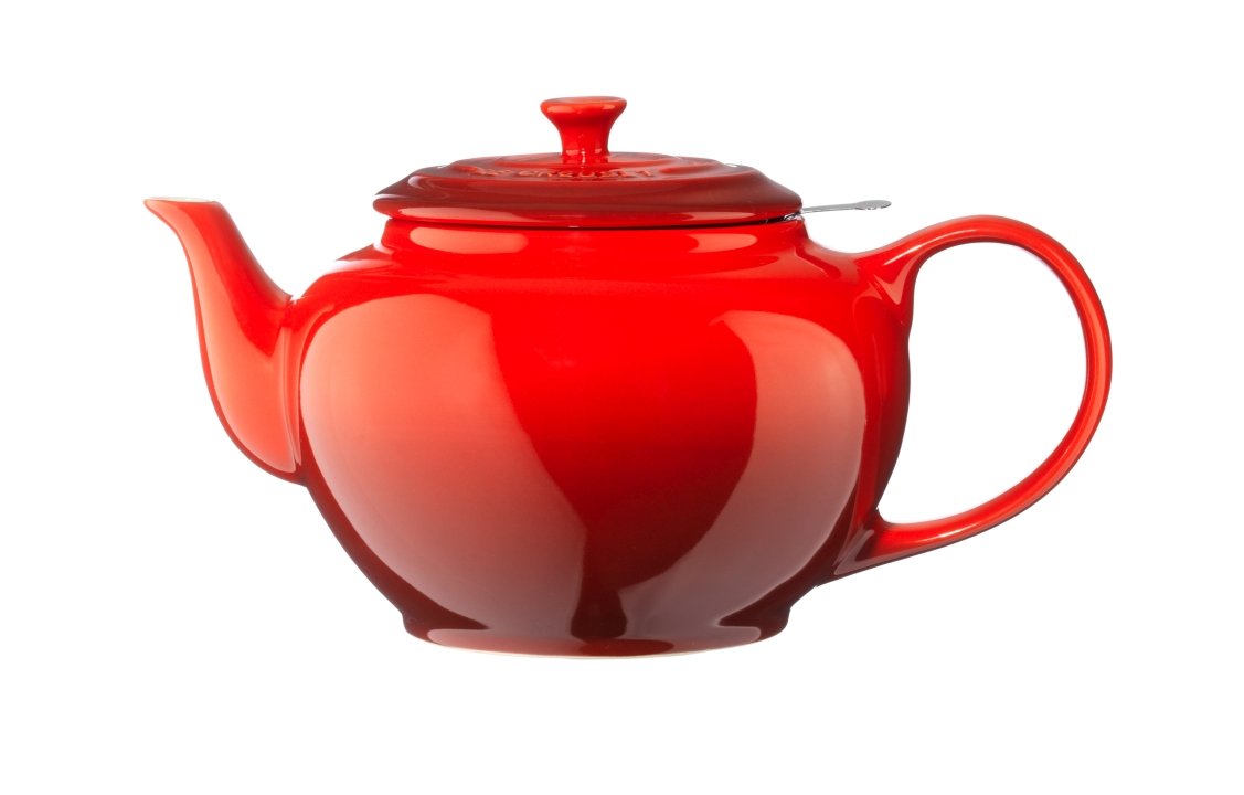 Le Creuset Kanne 1,3 Liter mit Sieb in Kirschrot