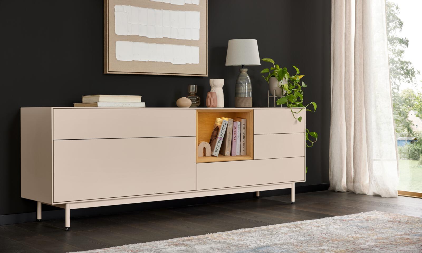 Interliving Sideboard IL-2034 in Pastellsand matt lackiert/Eiche furniert, Sideboard, Anrichte, Schrank, Konsole, Aufbewahrung