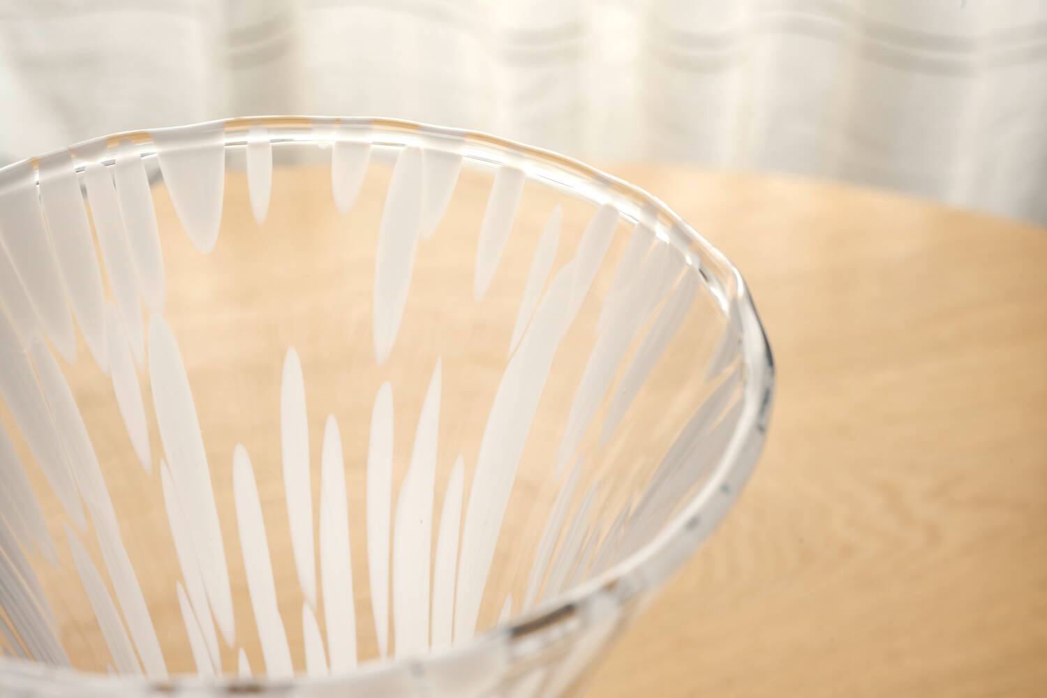 Leonardo Vase 28cm GIA in Farbe weiß, Glasschale, Klarer Teller, Muster aus Glas, transparent, Küchengerät