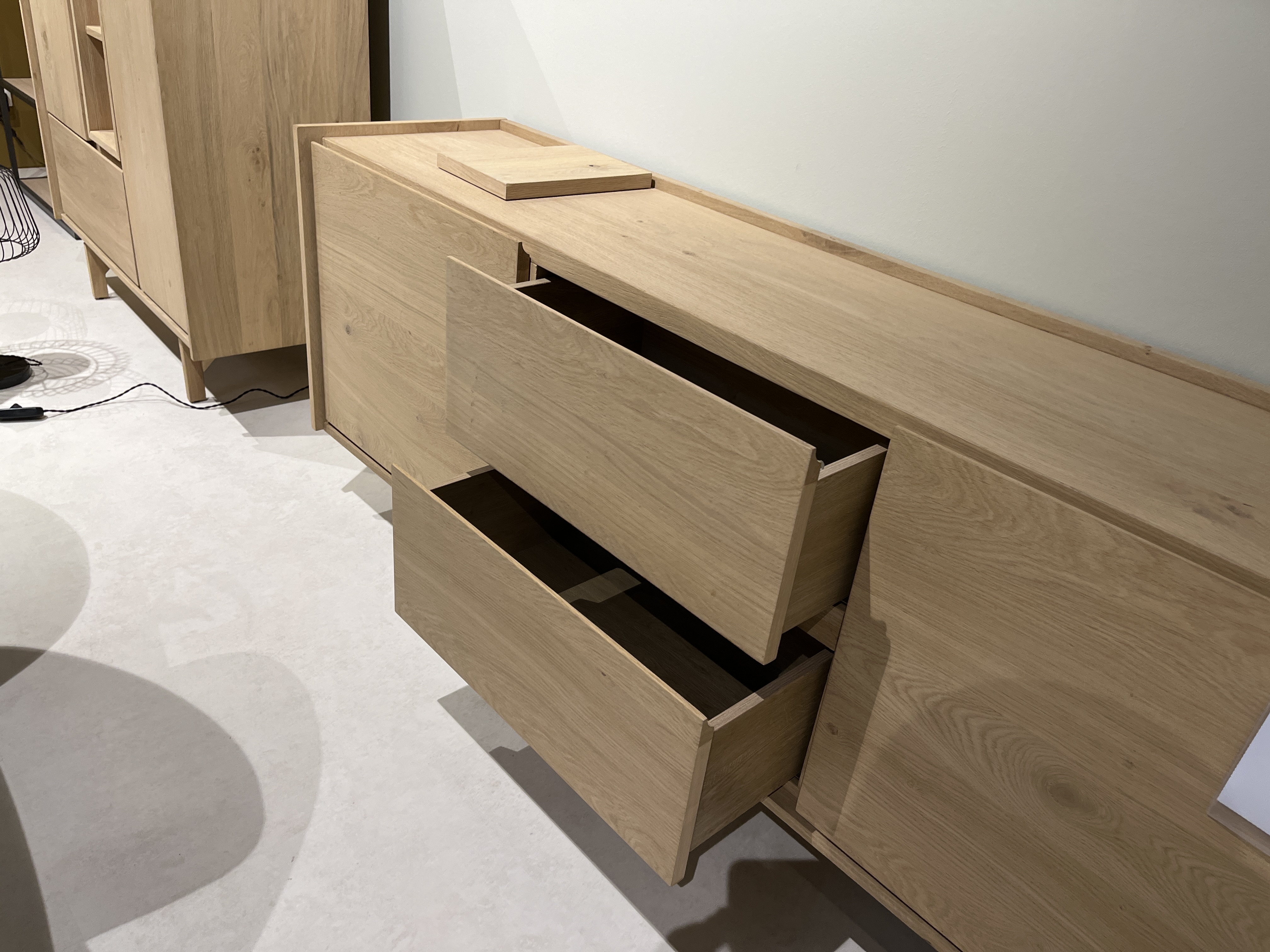 XOOON Sideboard 190cm 2t+2l Valgard VALGARD 52221-NSA, Sideboard, Eiche, Holzoptik, Schubladen, Naturfarben
