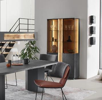 Hartmann Standvitrine KILVA in Kernesche anthrazit gebürstet Hartmann Standvitrine KILVA in Kernesche anthrazit gebürstet, Esstisch, Holztisch, Wohnzimmer, Vitrinenregal, Stühle