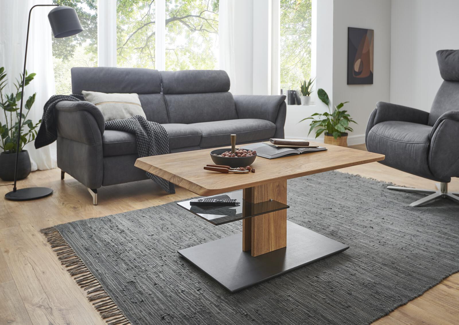 Vierhaus Couchtisch, ca. 110 x 65 x 68 cm in Wildeiche geölt