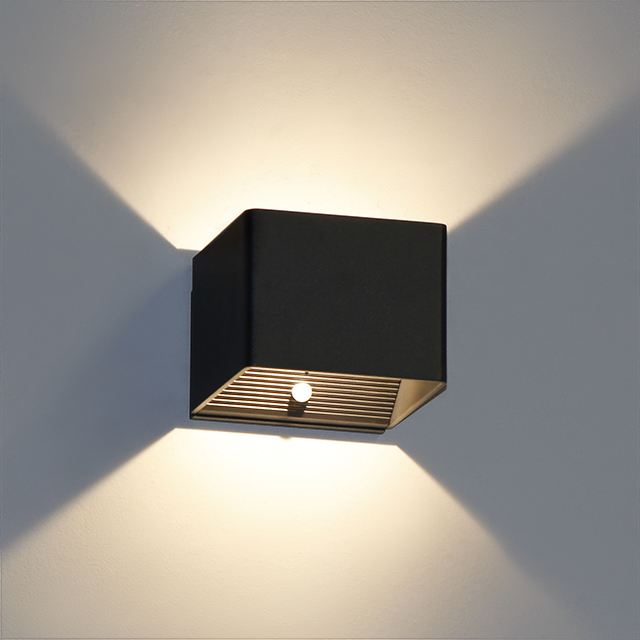 FH Lighting LED-Wandleuchte MAGNETIC in Metall sandschwarz