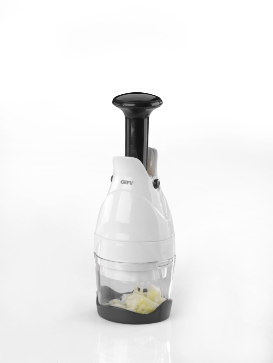 GEFU Gemüse- und Kräuterhacker TRITTORE in Farbe schwarz/weiß, Entsafter, Manuell, Korb mit Messern, Weiß, Transparentes Behälter, Schneidegerät