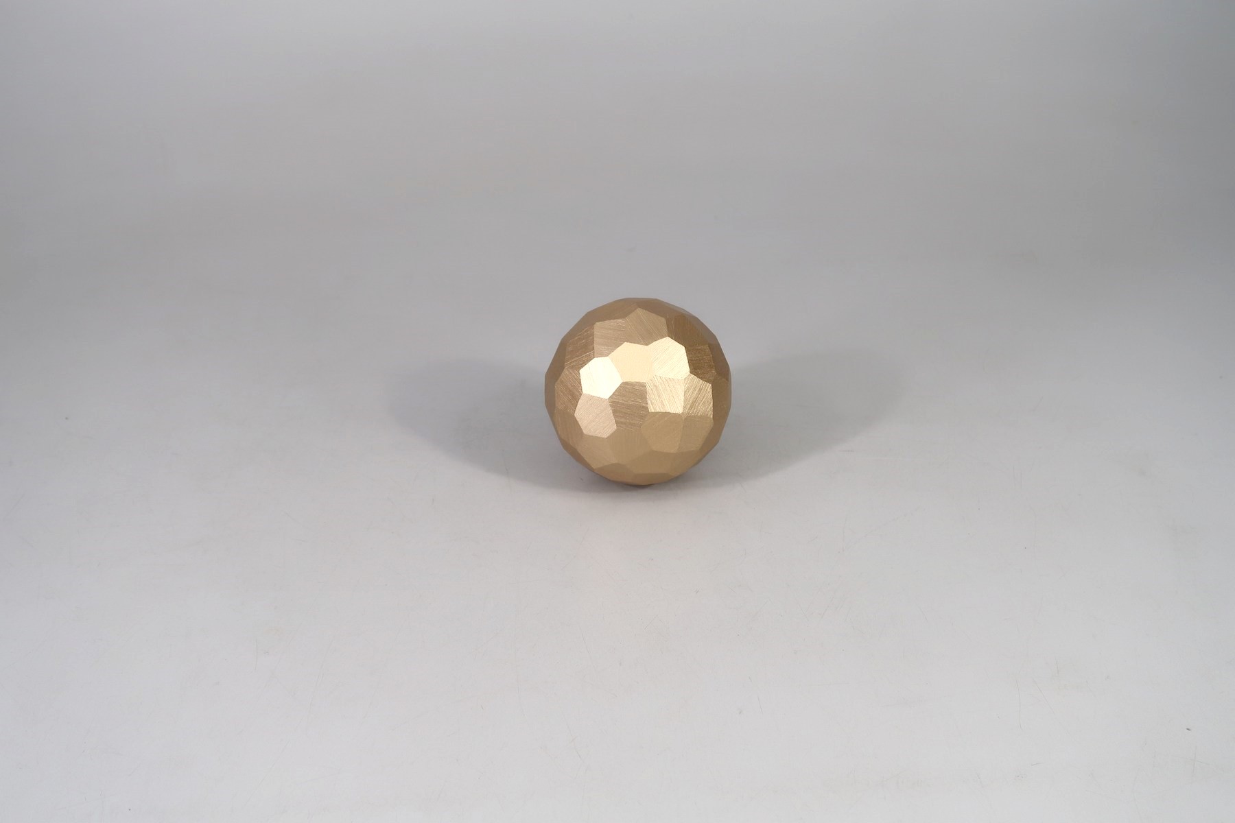 Ball 7,5x7,5cm UDO in Gold Gasper Ball facettierter UDO in gold