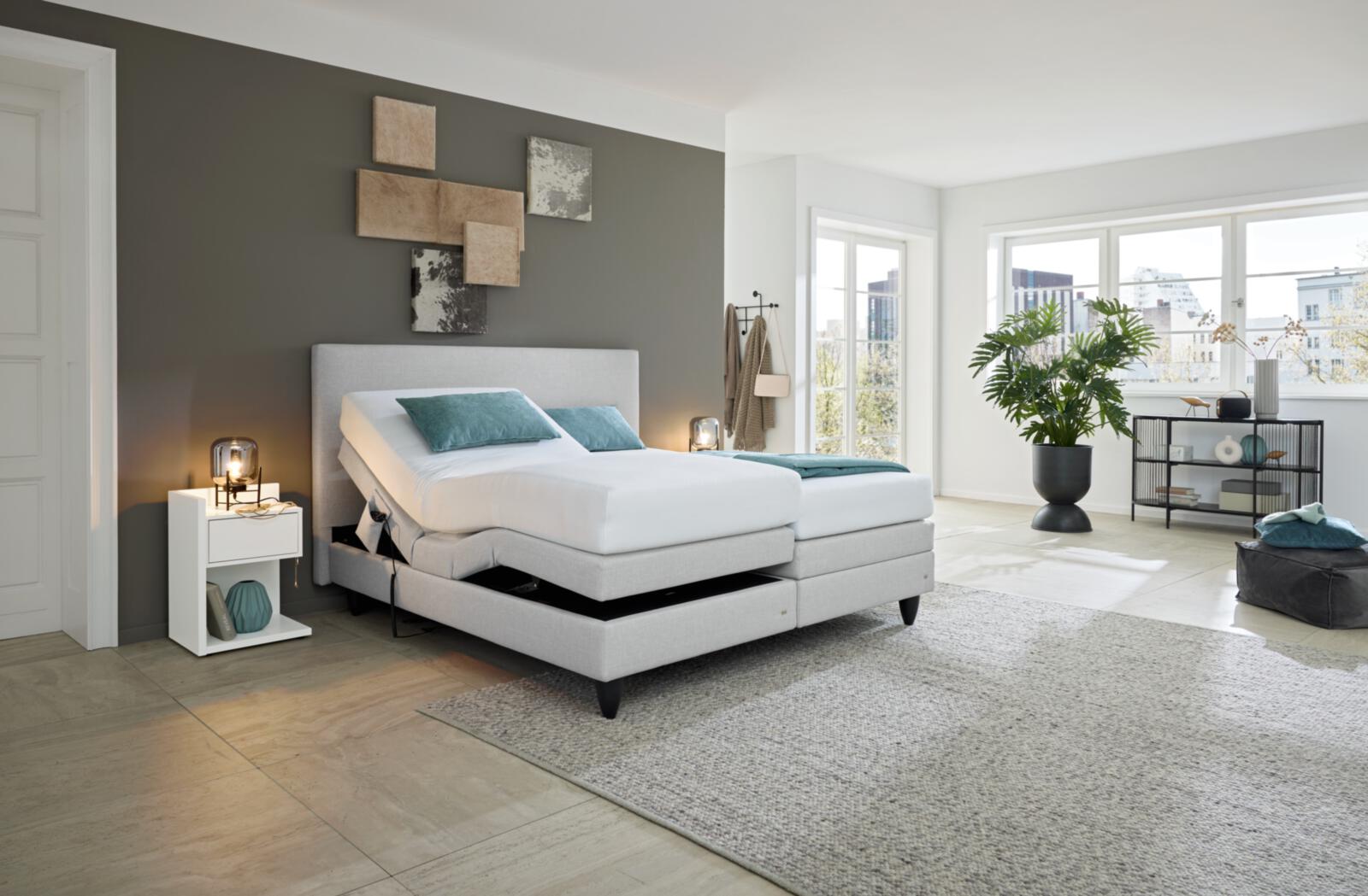 RUF Betten Boxspringbett MOVIDA ca. 180x200cm in Farbe Stoff hellgrau, Dekoration für Zuhause, Teppich, Mobiliar, Ecke, Bett