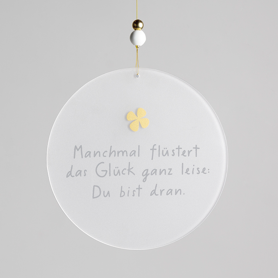 Glaspoesie Manchmal flüstert, Deko-Scheibe, Rund, Gesteckter Schriftzug, Gelb-Blume, Hängeschmuck