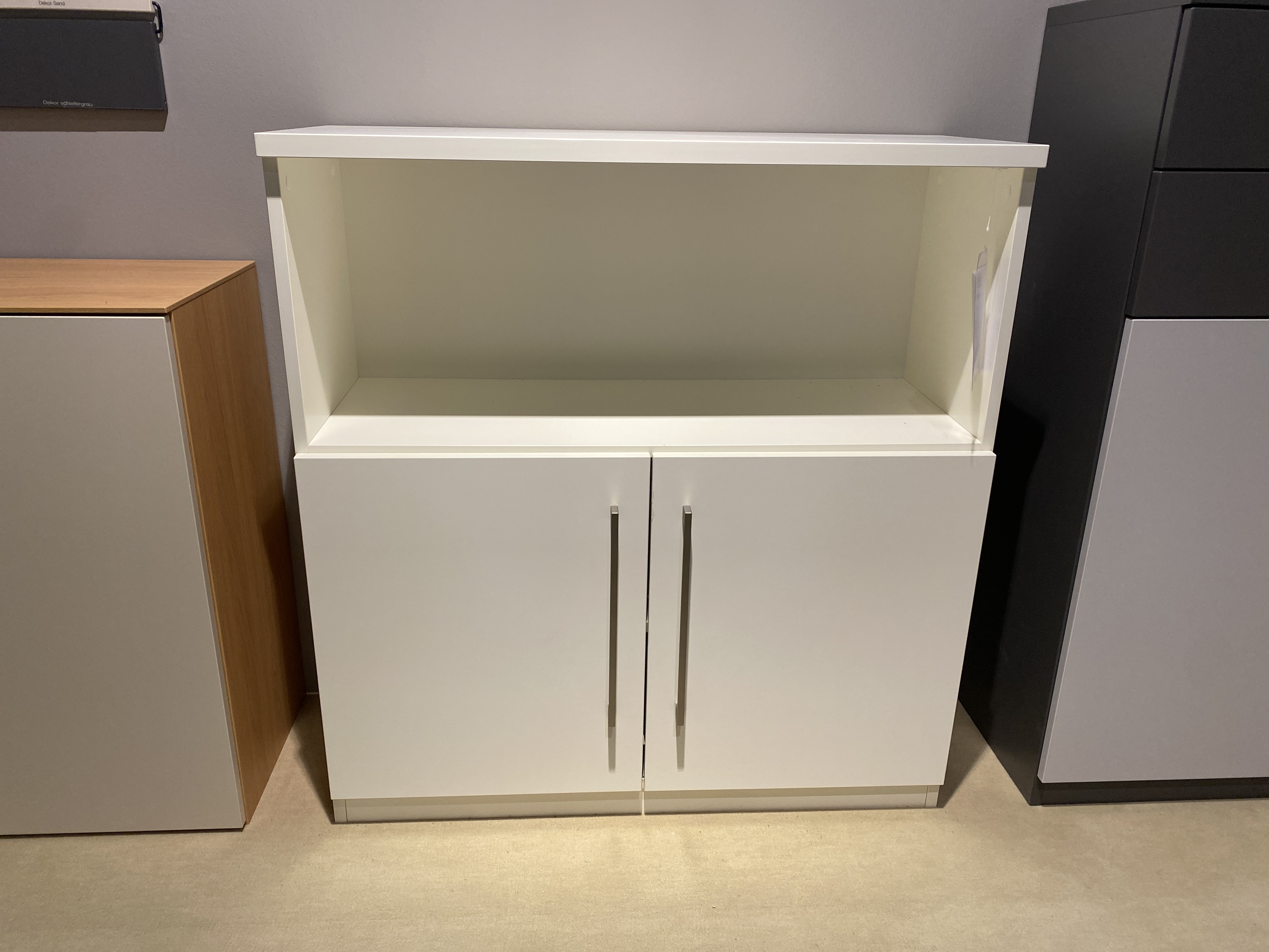 Highboard MULTIFLEX in Farbe Glattweiß, Sideboard, Weiß, Offenes Regal, Zwei Türen, Metallgriffe