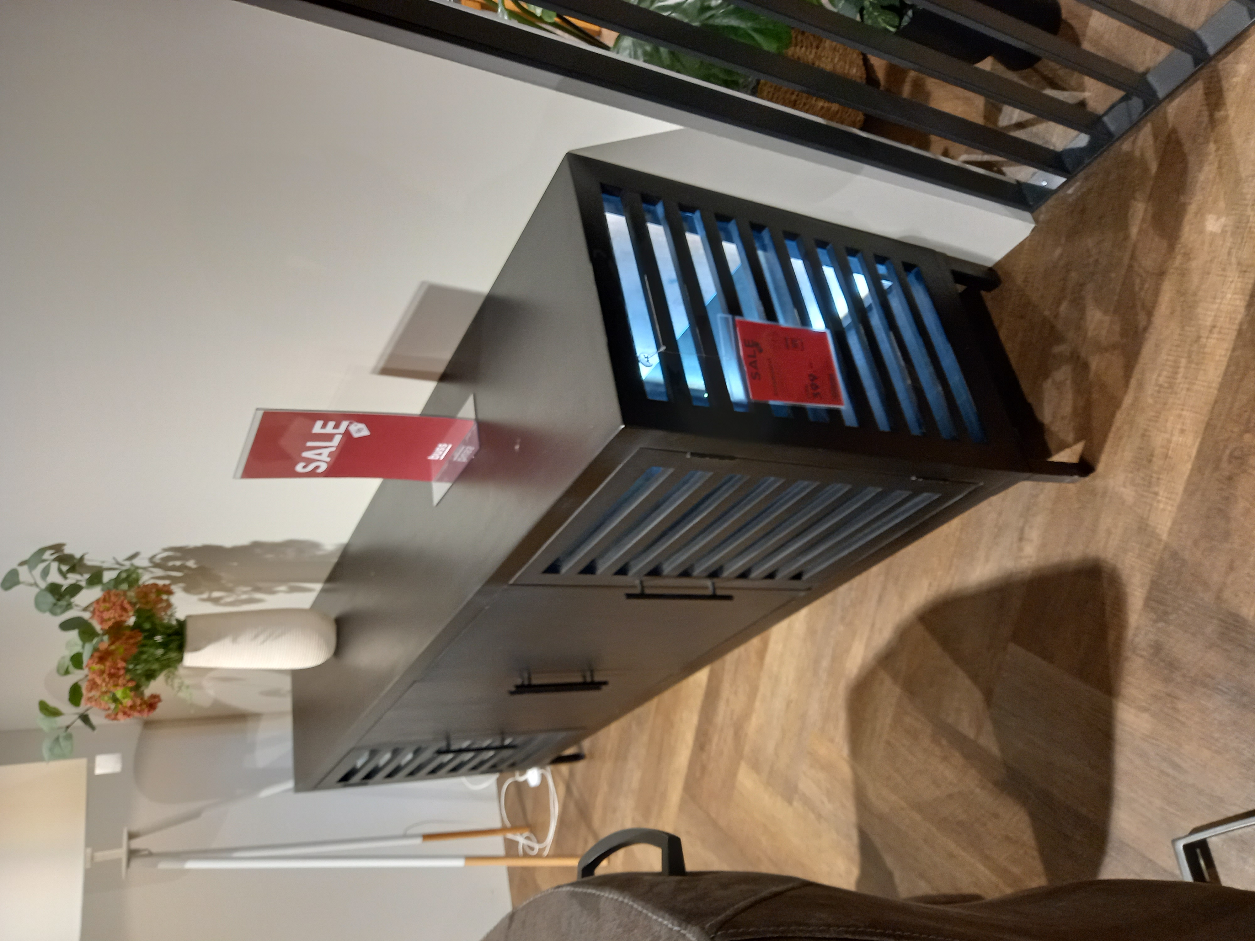 Sideboard in Korpus & Glast. Akazie massiv Sideboard in Korpus & Glast. Akazie massiv, Moebel, Anrichte, Tabelle, Holz, Hartholz