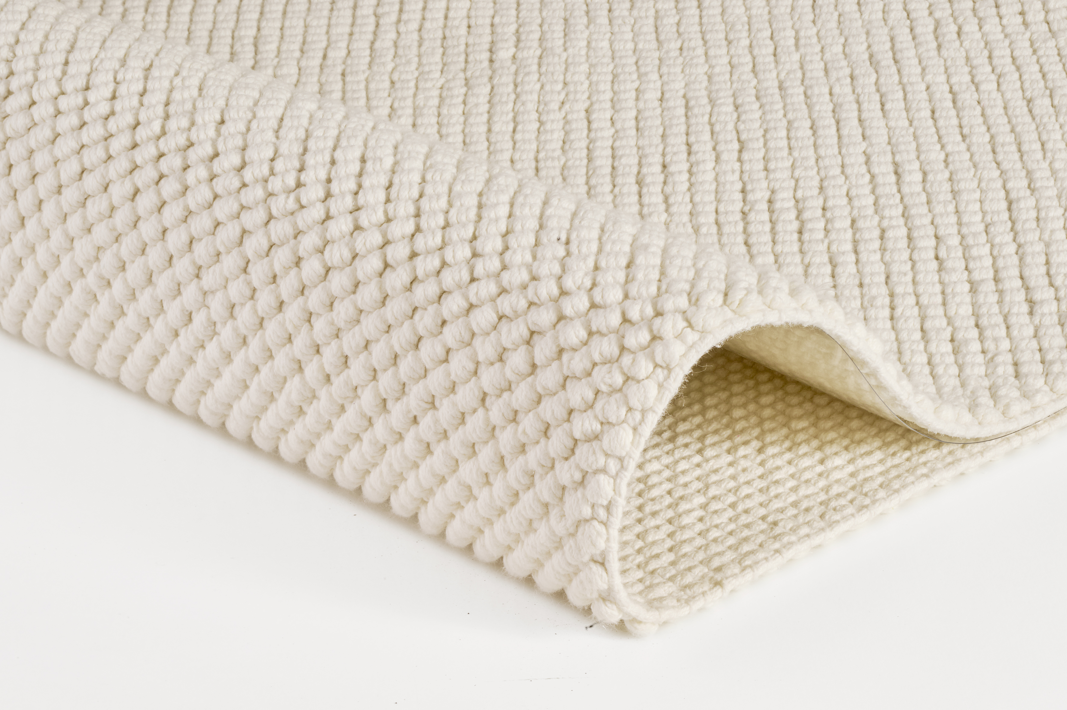 Kleine Wolke Badteppich PUNTO ca. 50x60cm in Farbe Weiß, Pouf, Kissen, Stoffkissen, Filzraspel?, Textil