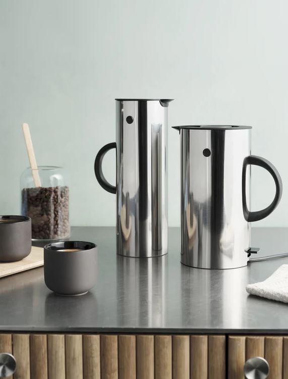 Stelton Wasserkocher EM77 1,5 Liter in der Farbe steel